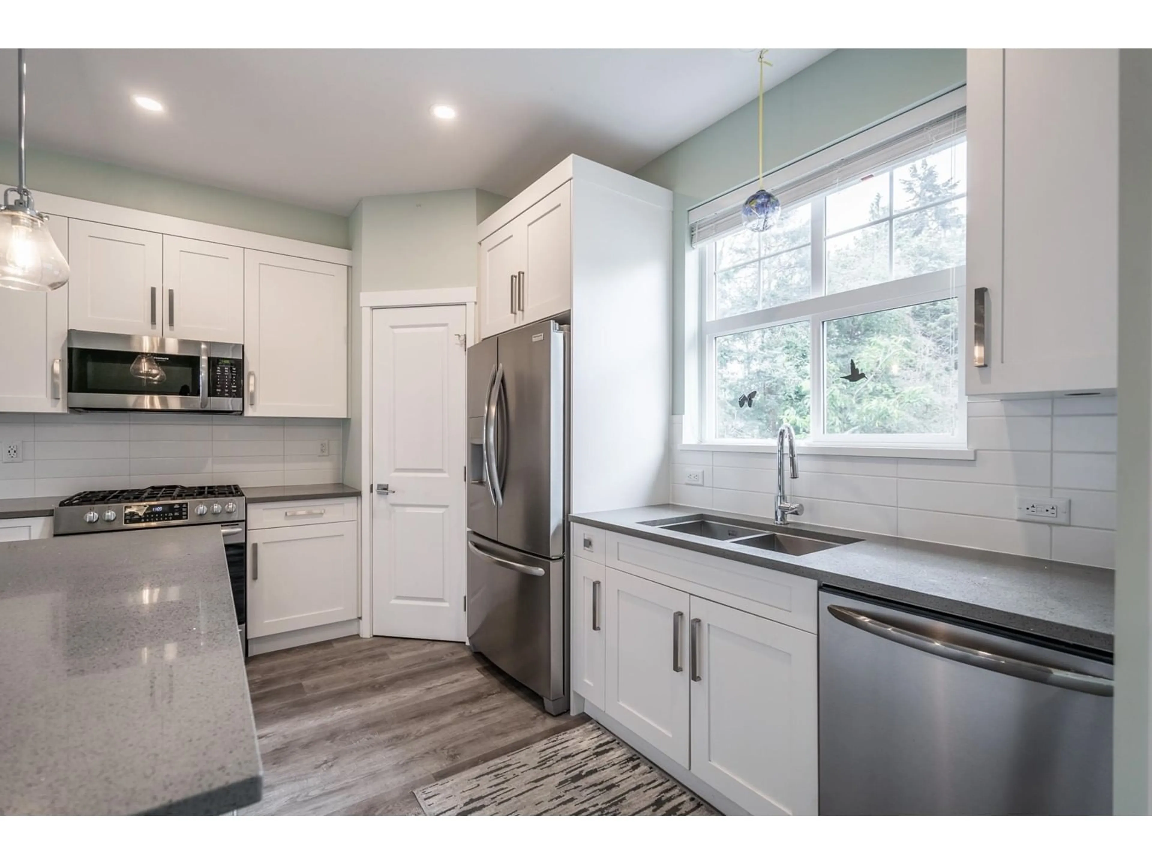 Open concept kitchen for 39 7740 GRAND STREET, Mission British Columbia V2V0H4