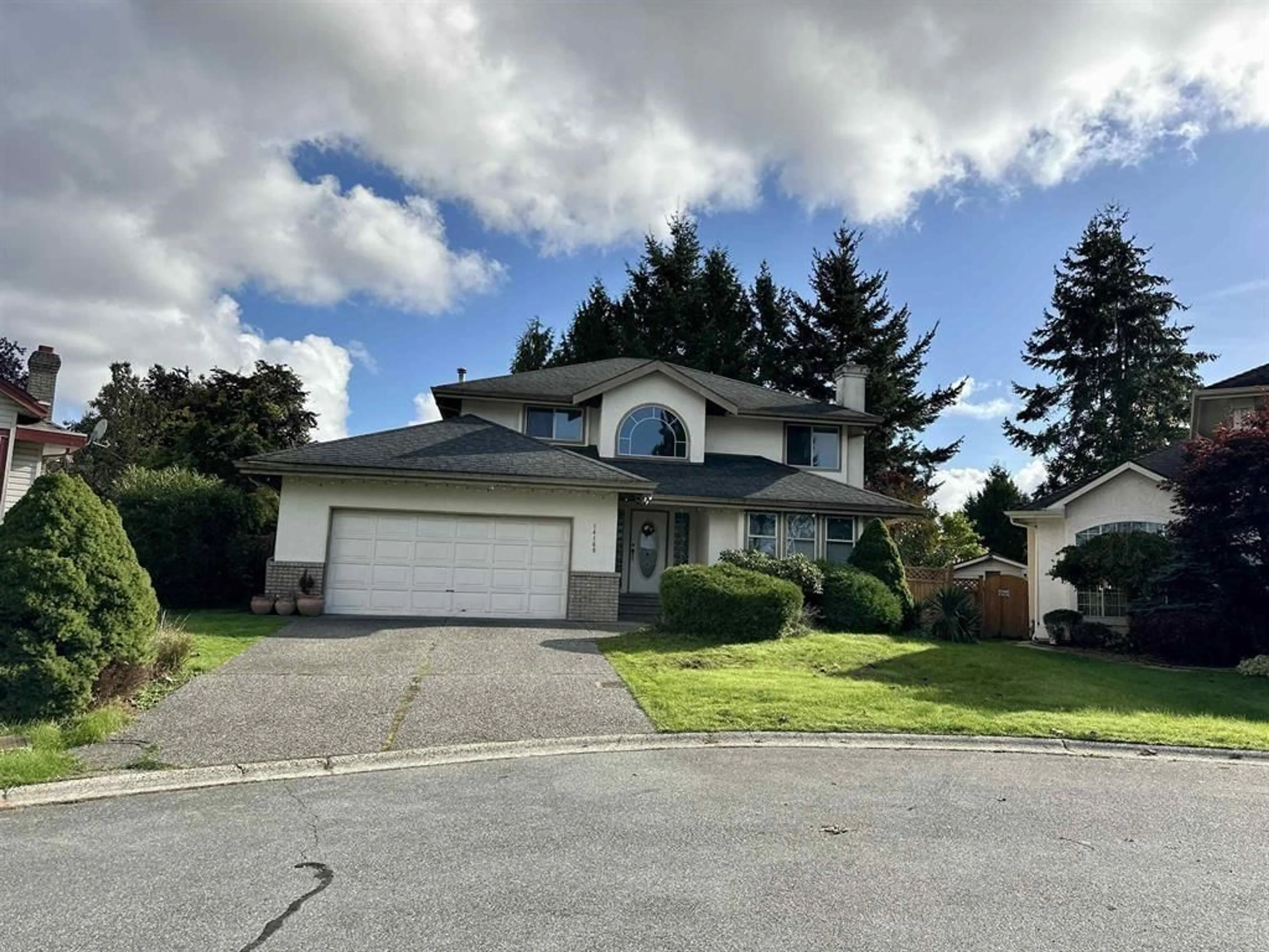 Frontside or backside of a home, the street view for 14169 85B AVENUE, Surrey British Columbia V3W0S3