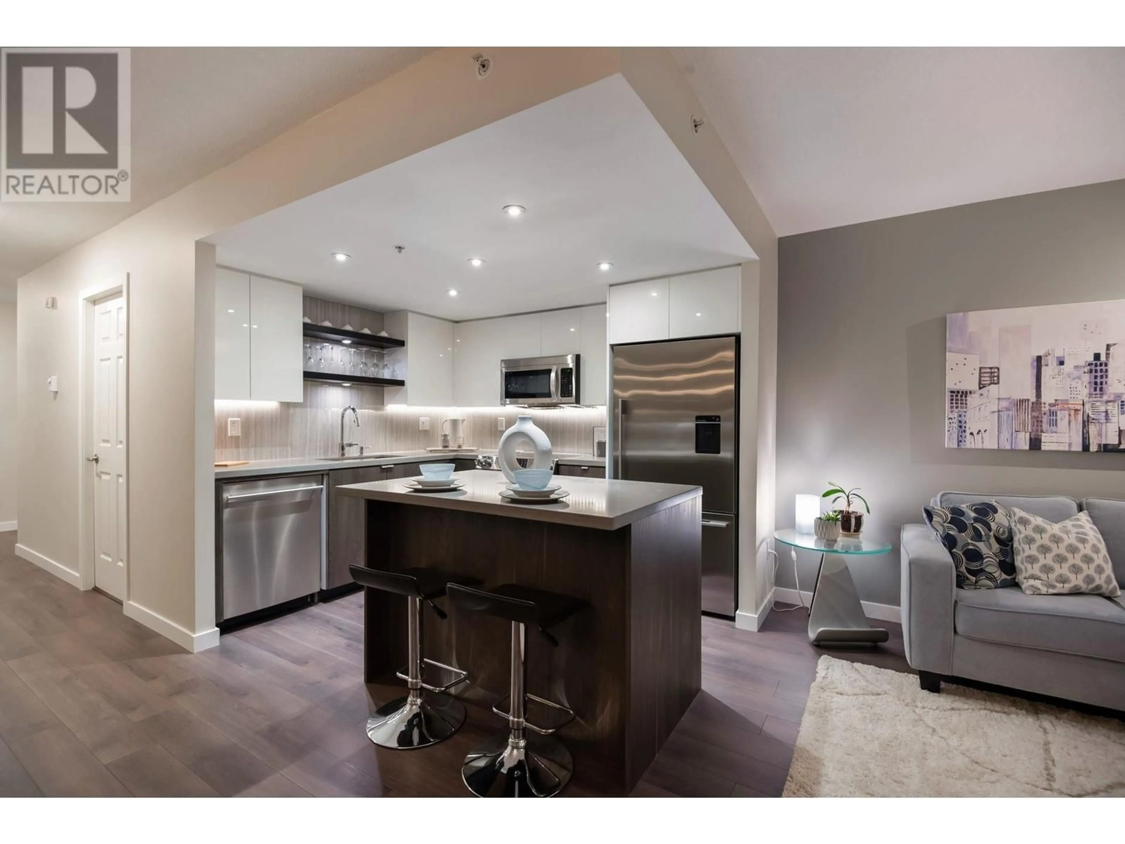 Open concept kitchen for 501 1255 MAIN STREET, Vancouver British Columbia V6A4G5