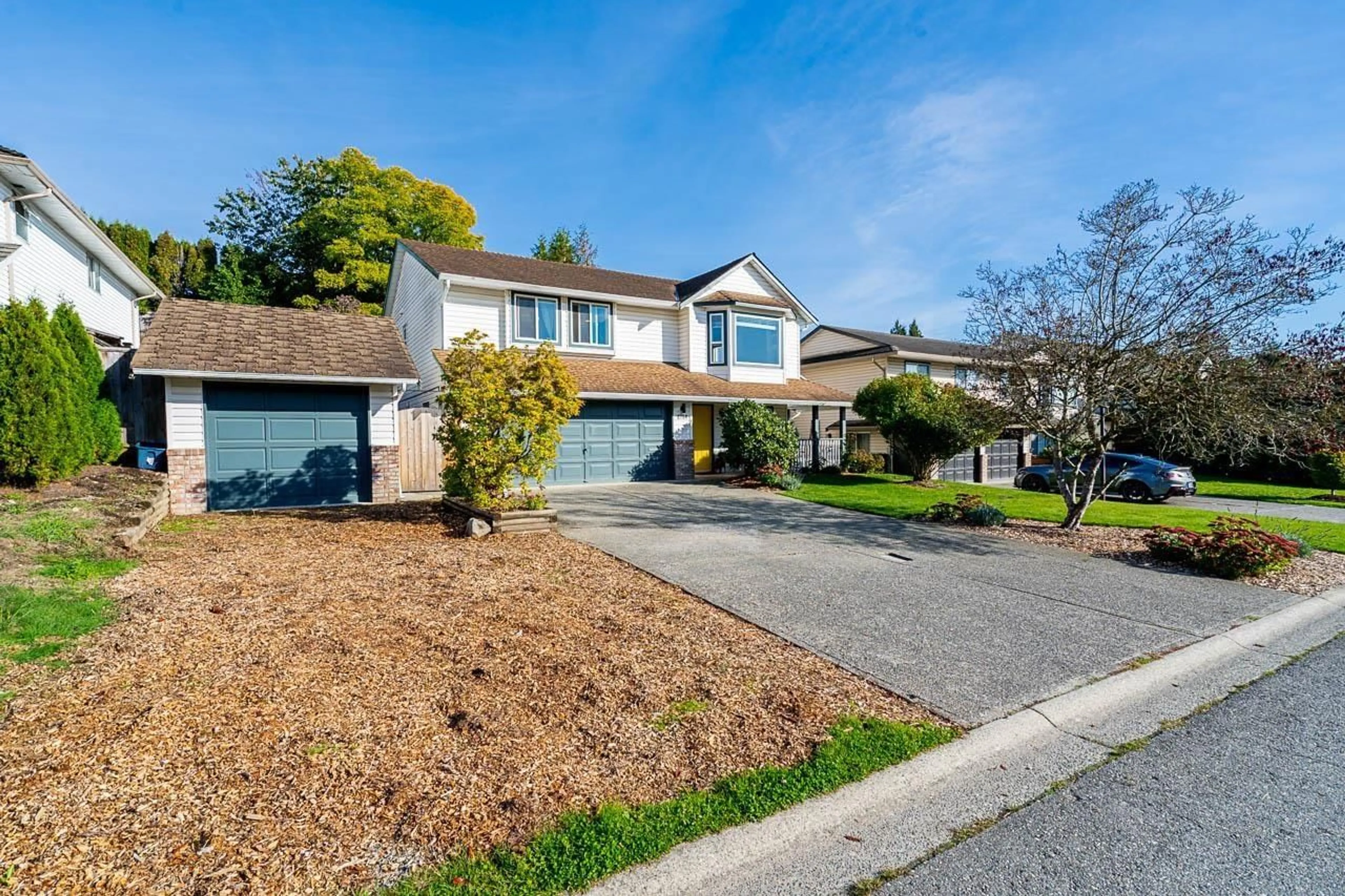 Frontside or backside of a home, the street view for 2756 BALDWIN ROAD, Abbotsford British Columbia V2S7H9