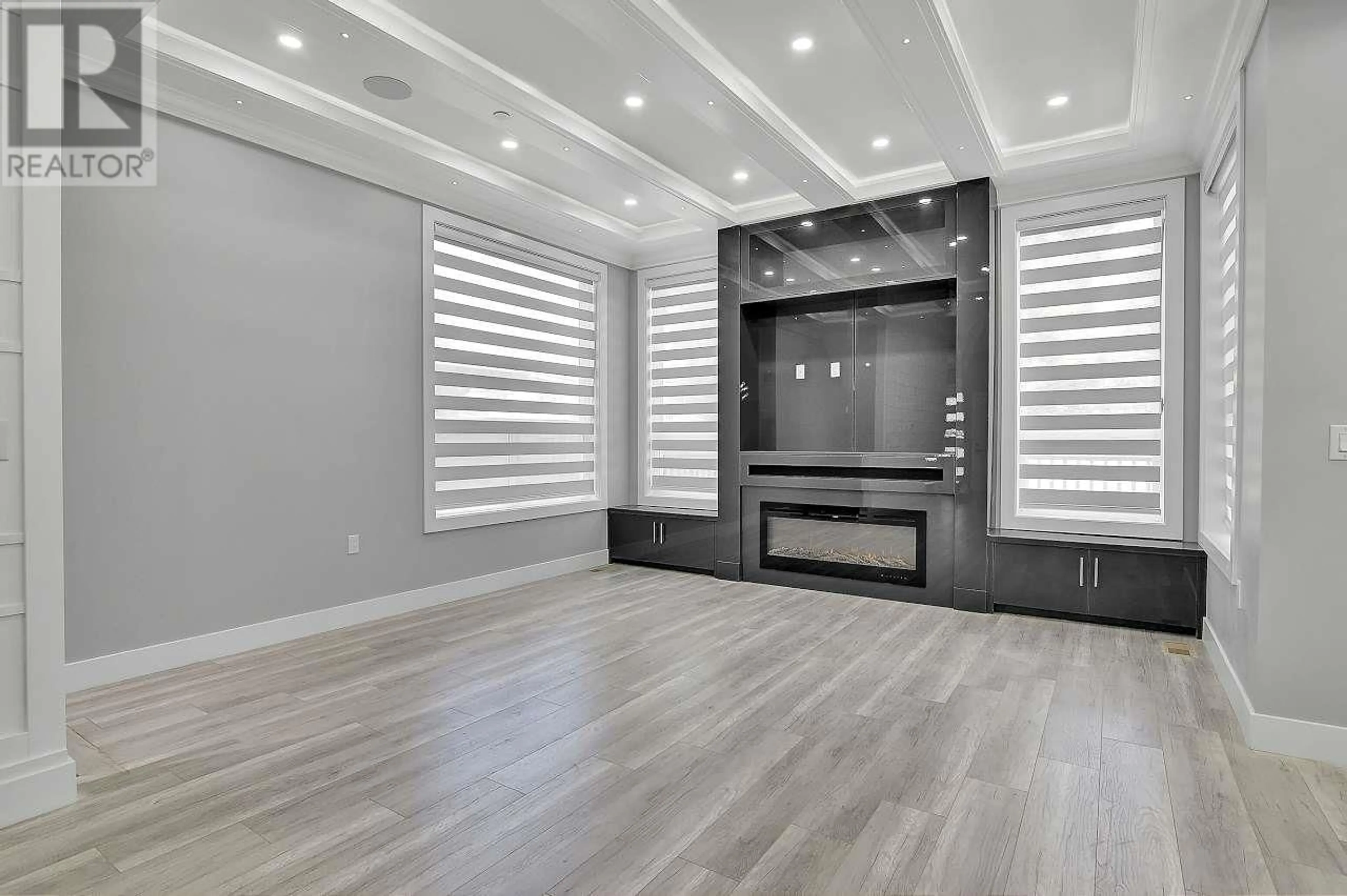 Home theater, wood floors for 1837 COQUITLAM AVENUE, Port Coquitlam British Columbia V3B1J1