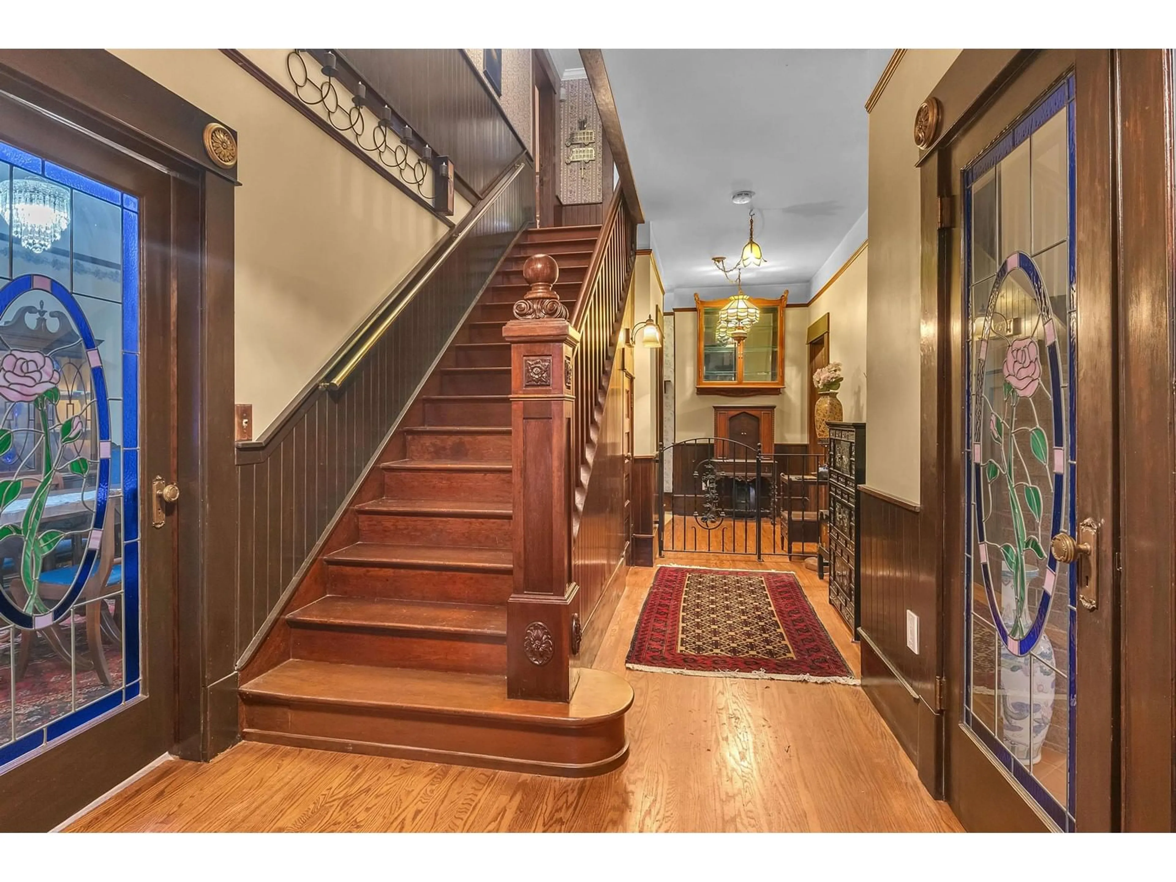 Indoor foyer, wood floors for 4314 WRIGHT STREET, Abbotsford British Columbia V2S7Y8