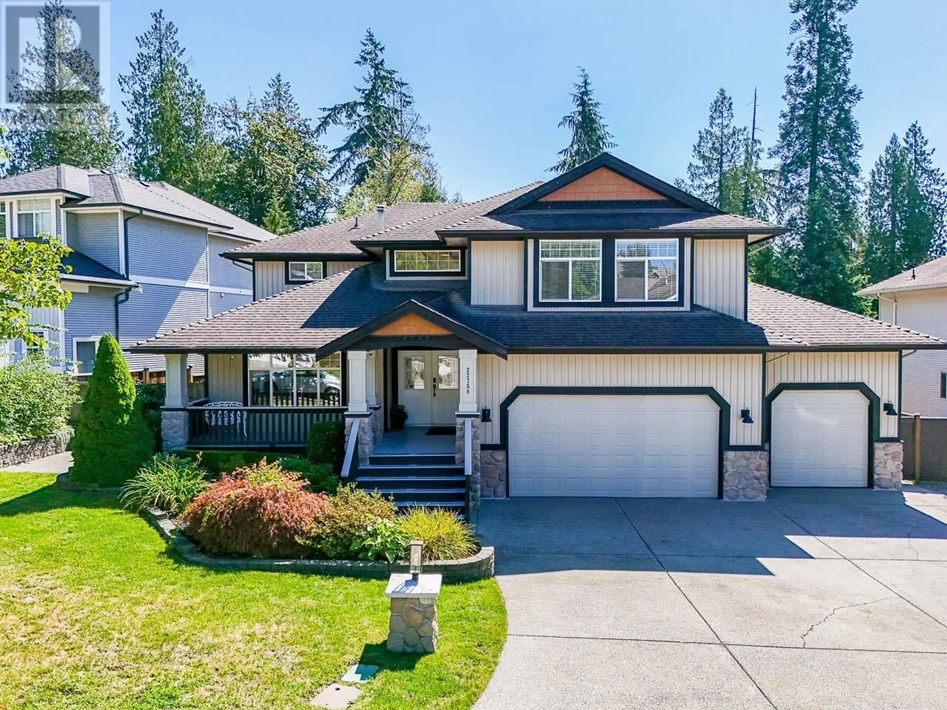 Home with vinyl exterior material, street for 22758 HOLYROOD AVENUE, Maple Ridge British Columbia V2X6E7
