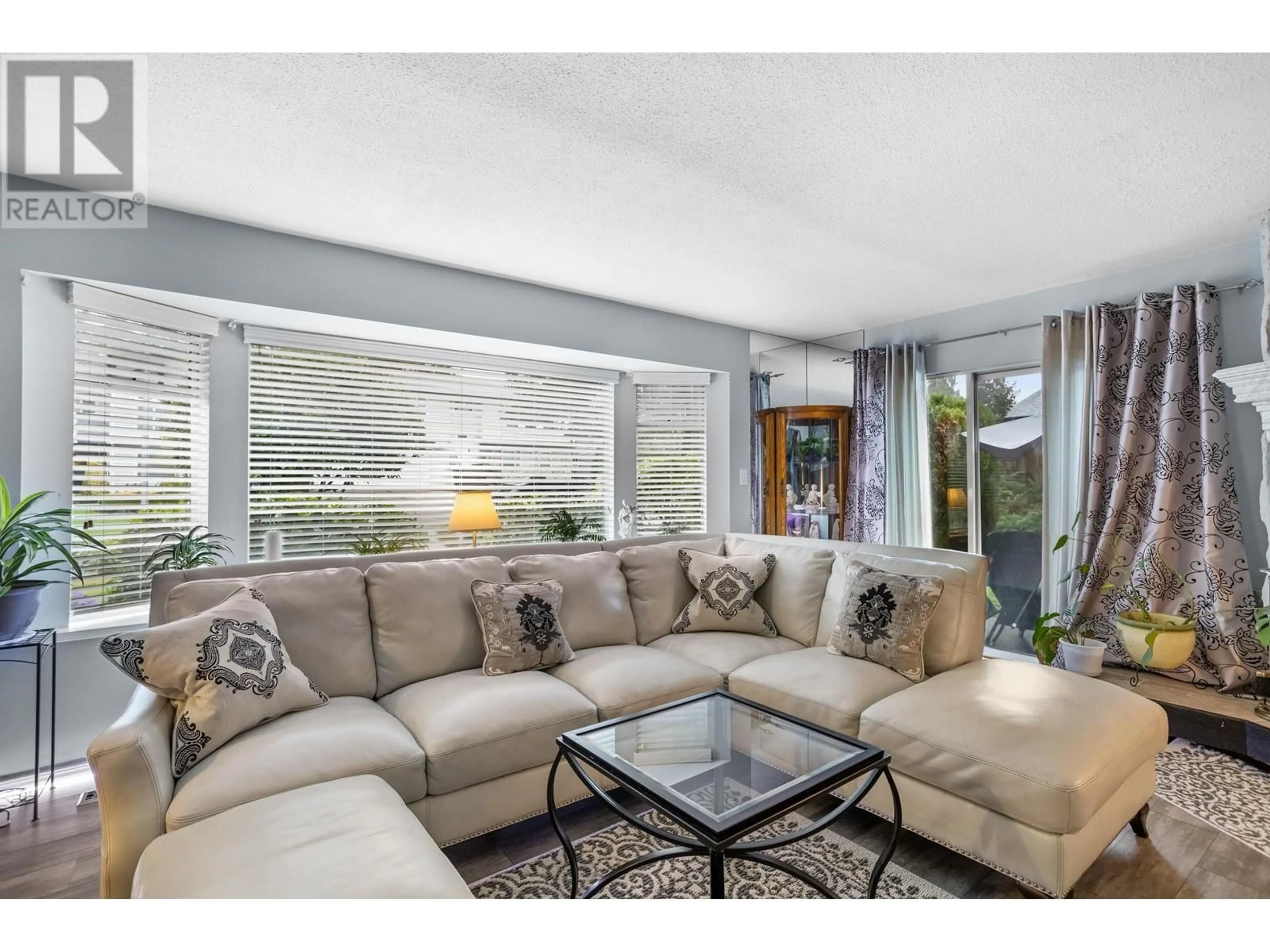 Living room, wood floors for 2508 BATTISTONI PLACE, Port Coquitlam British Columbia V3B5W1