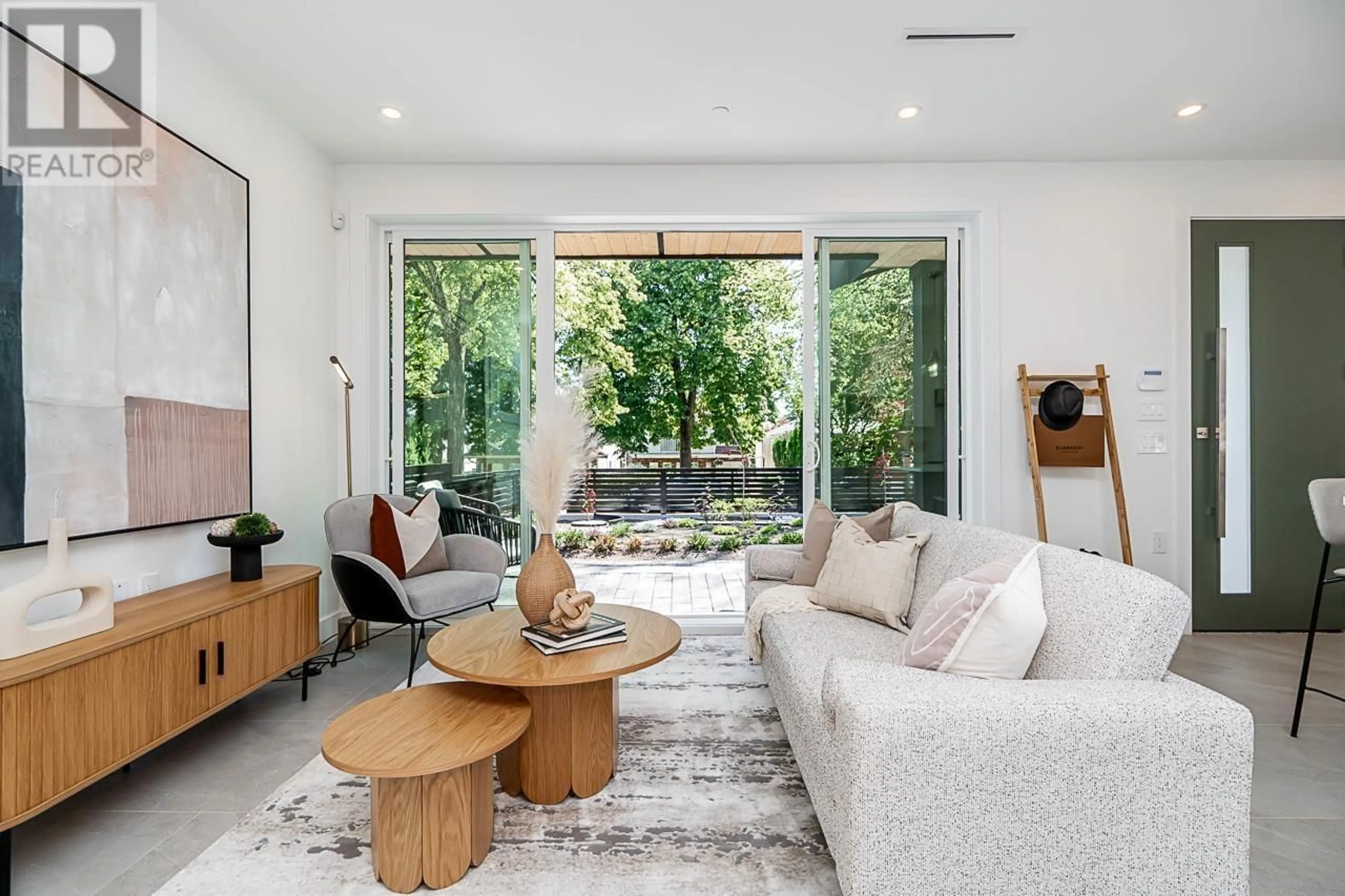 Living room, wood floors for 1 6273 WINDSOR STREET, Vancouver British Columbia V5W3J2