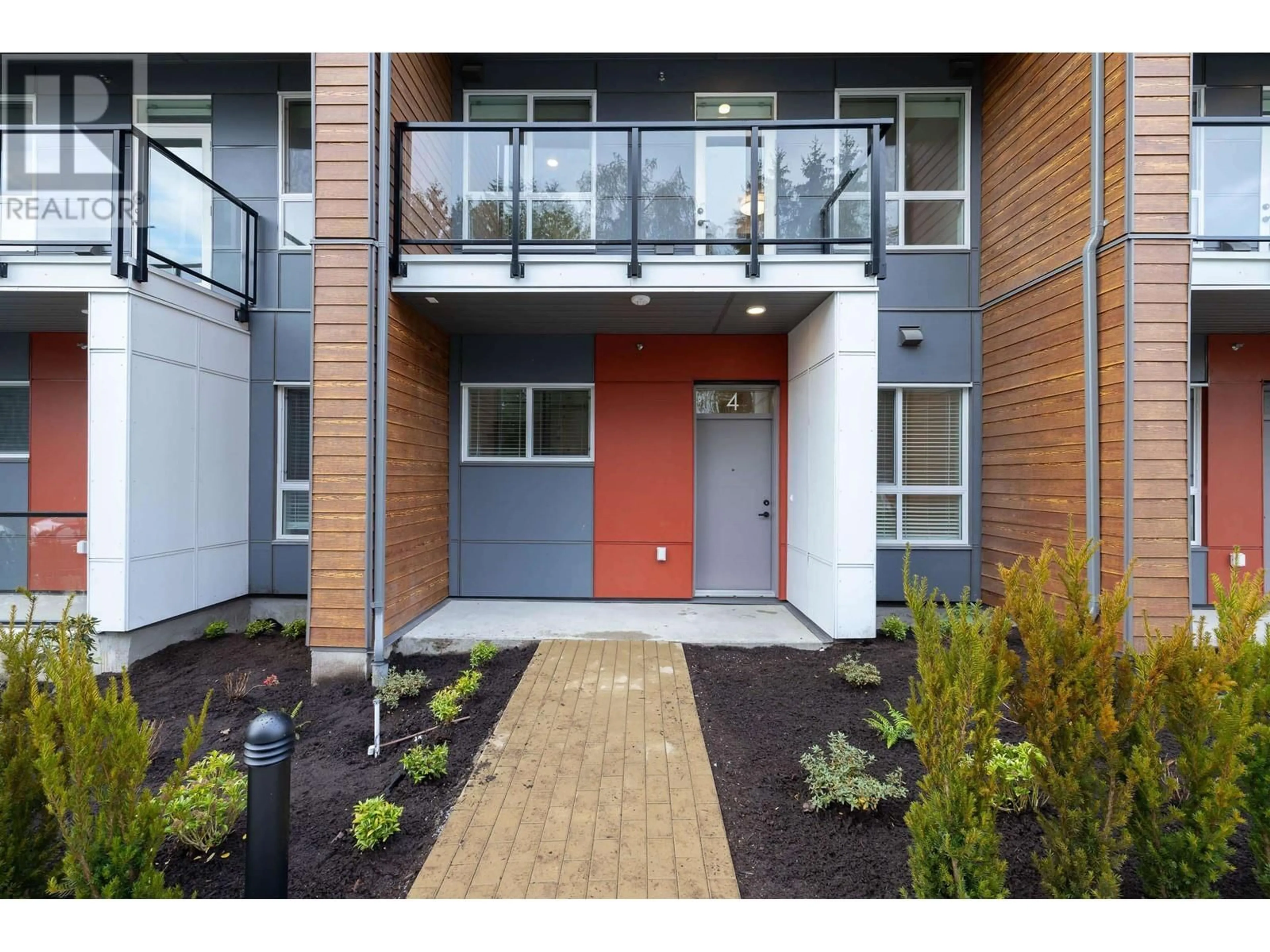 Indoor entryway for TH4 11655 FRASER STREET, Maple Ridge British Columbia V2X6C4