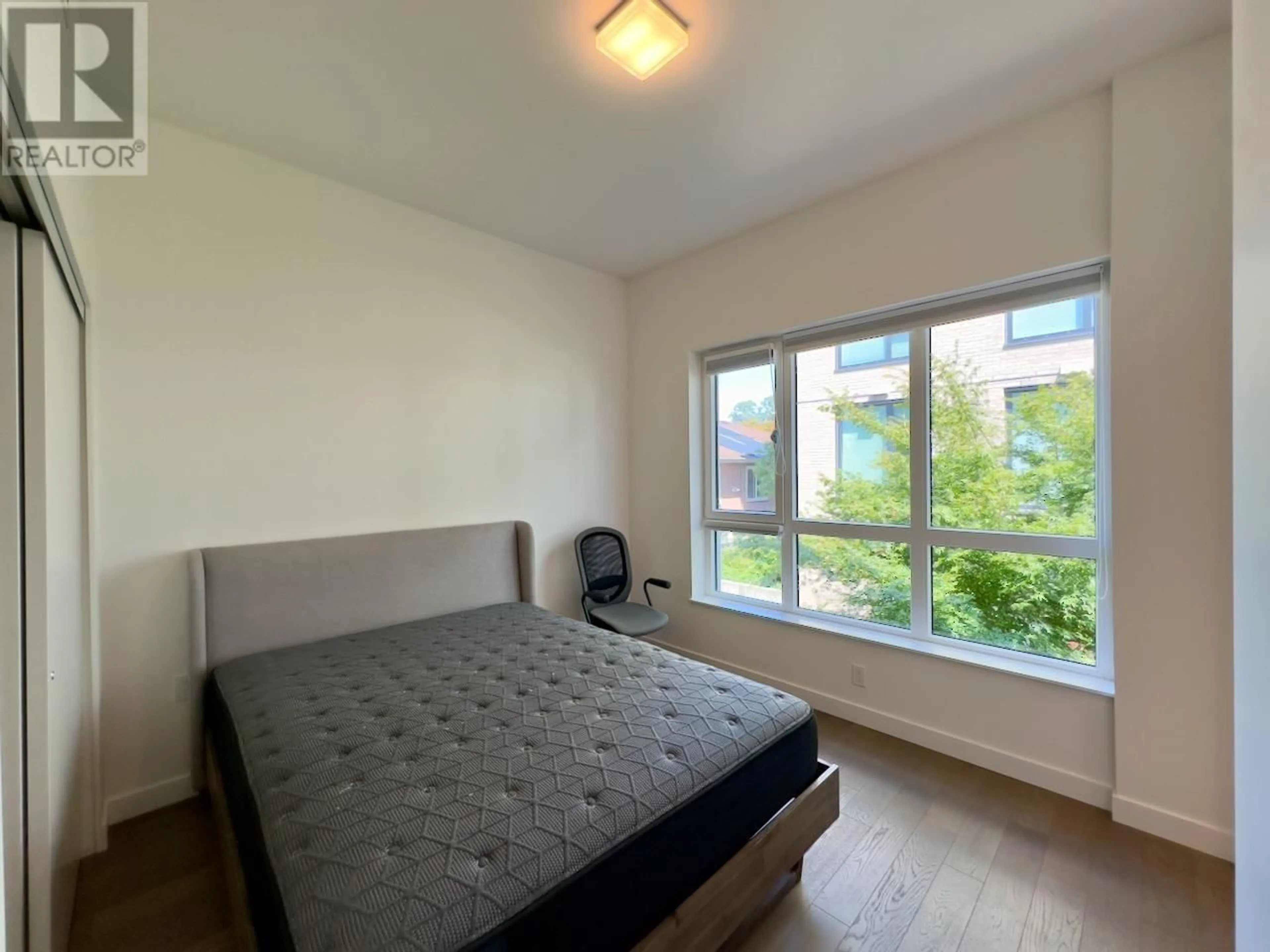 A pic of a room, unknown floor for 5385 CAMBIE STREET, Vancouver British Columbia V5Z2Z9