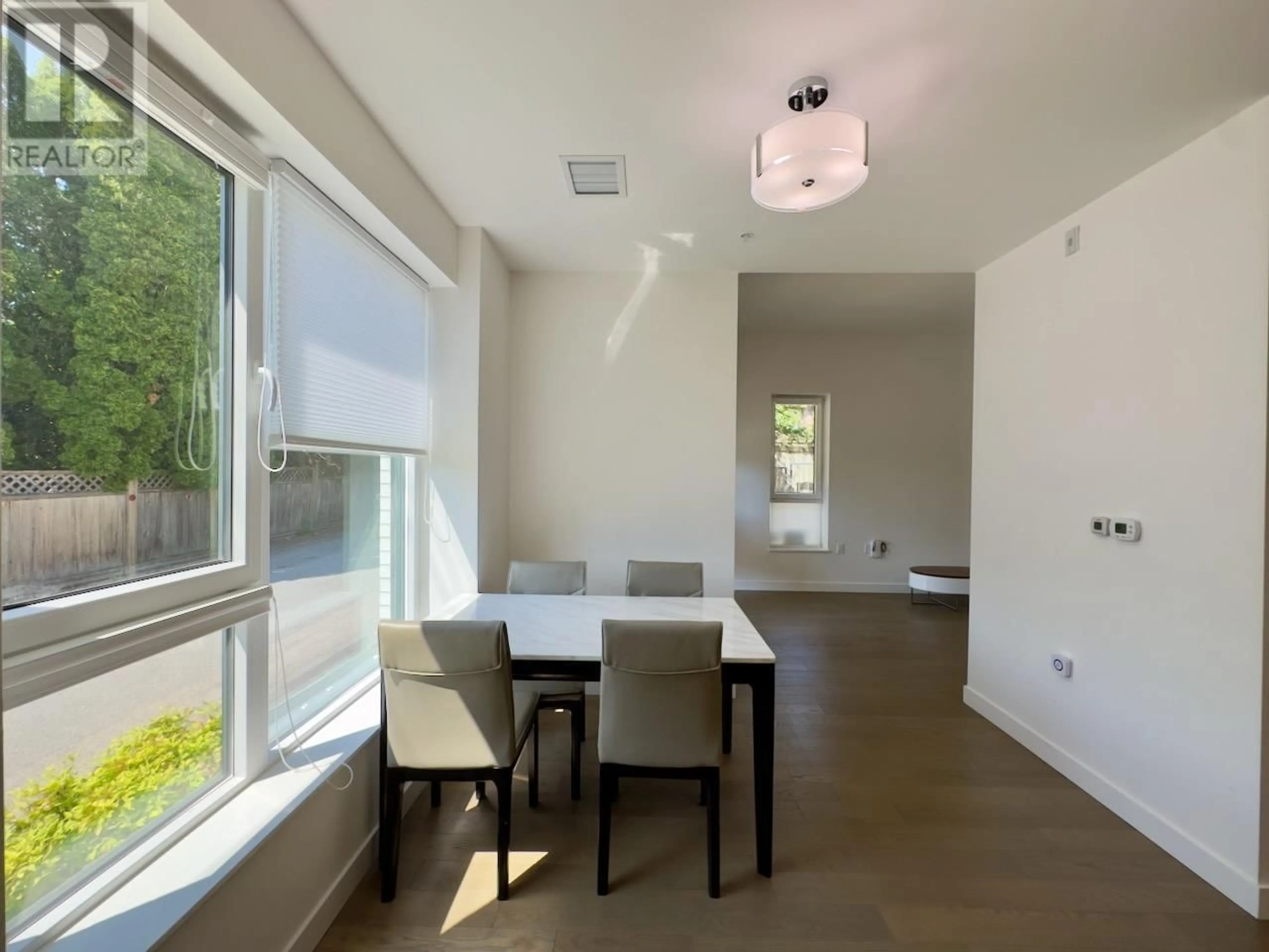 Dining room, wood floors for 5385 CAMBIE STREET, Vancouver British Columbia V5Z2Z9