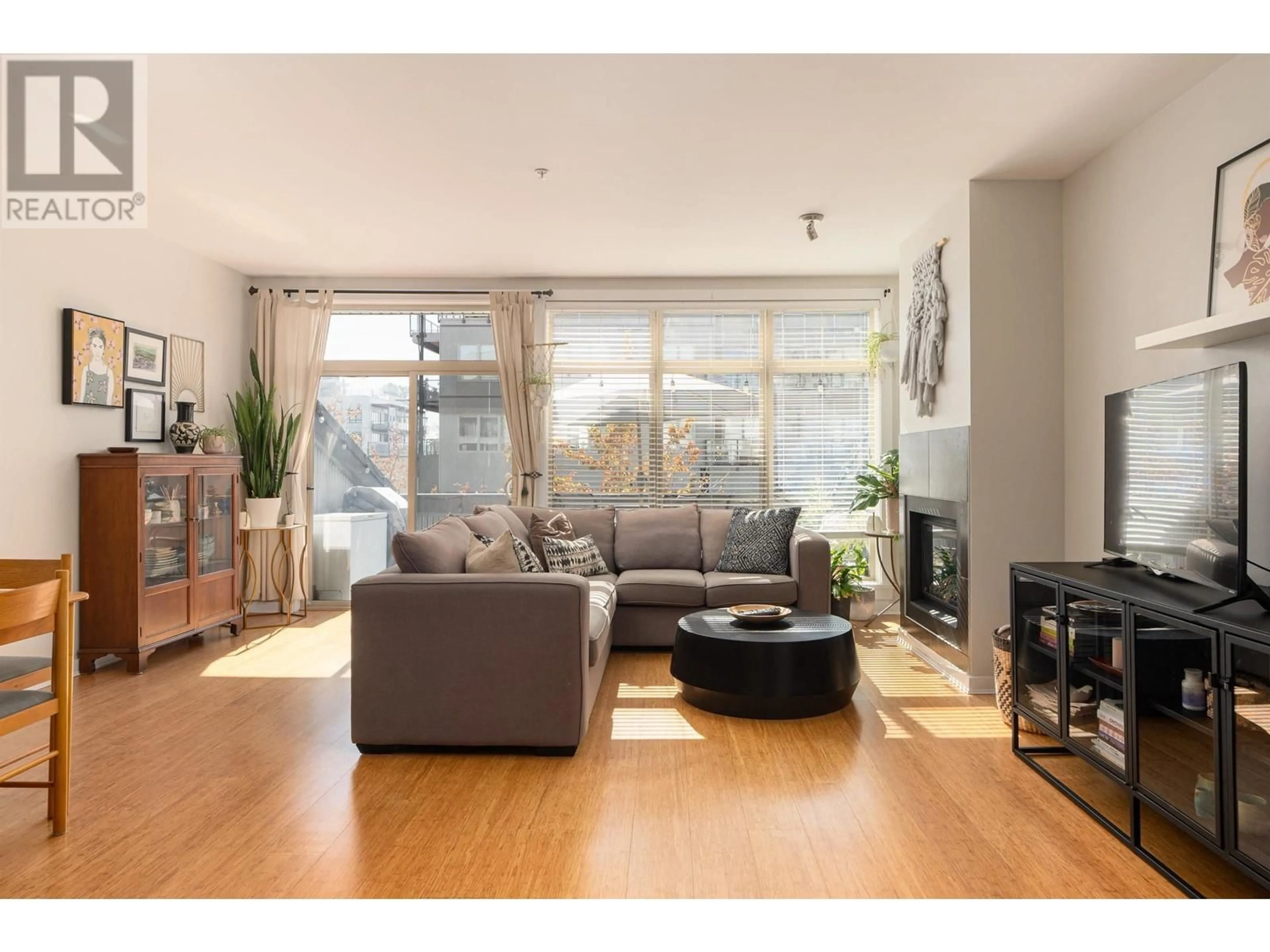 Living room, wood floors for 205 6111 LONDON ROAD, Richmond British Columbia V7E3S3