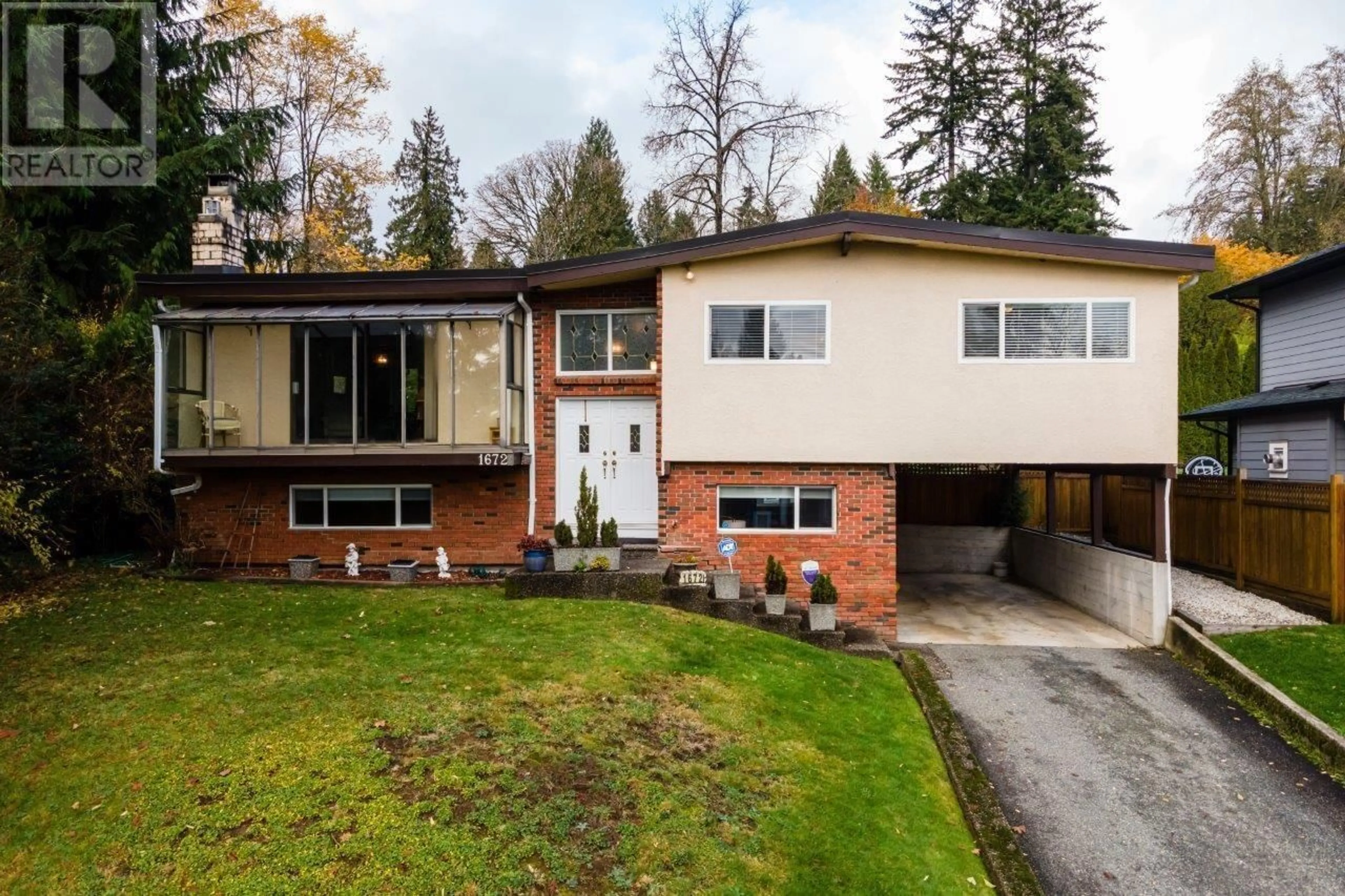 Frontside or backside of a home, cottage for 1672 PIERARD ROAD, North Vancouver British Columbia V7J1Y2