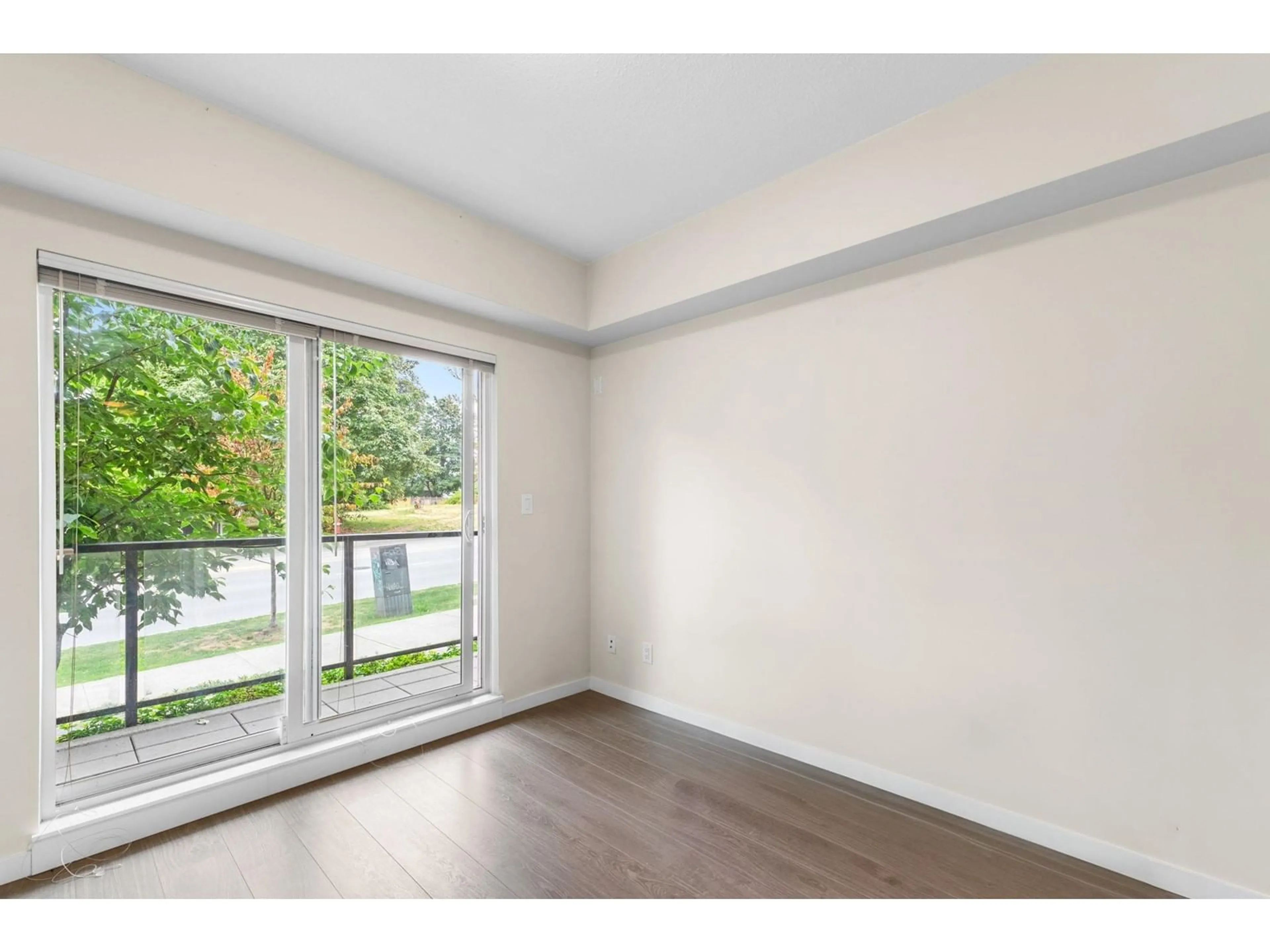 A pic of a room, wood floors for 102 13768 108 AVENUE, Surrey British Columbia V3T0L9