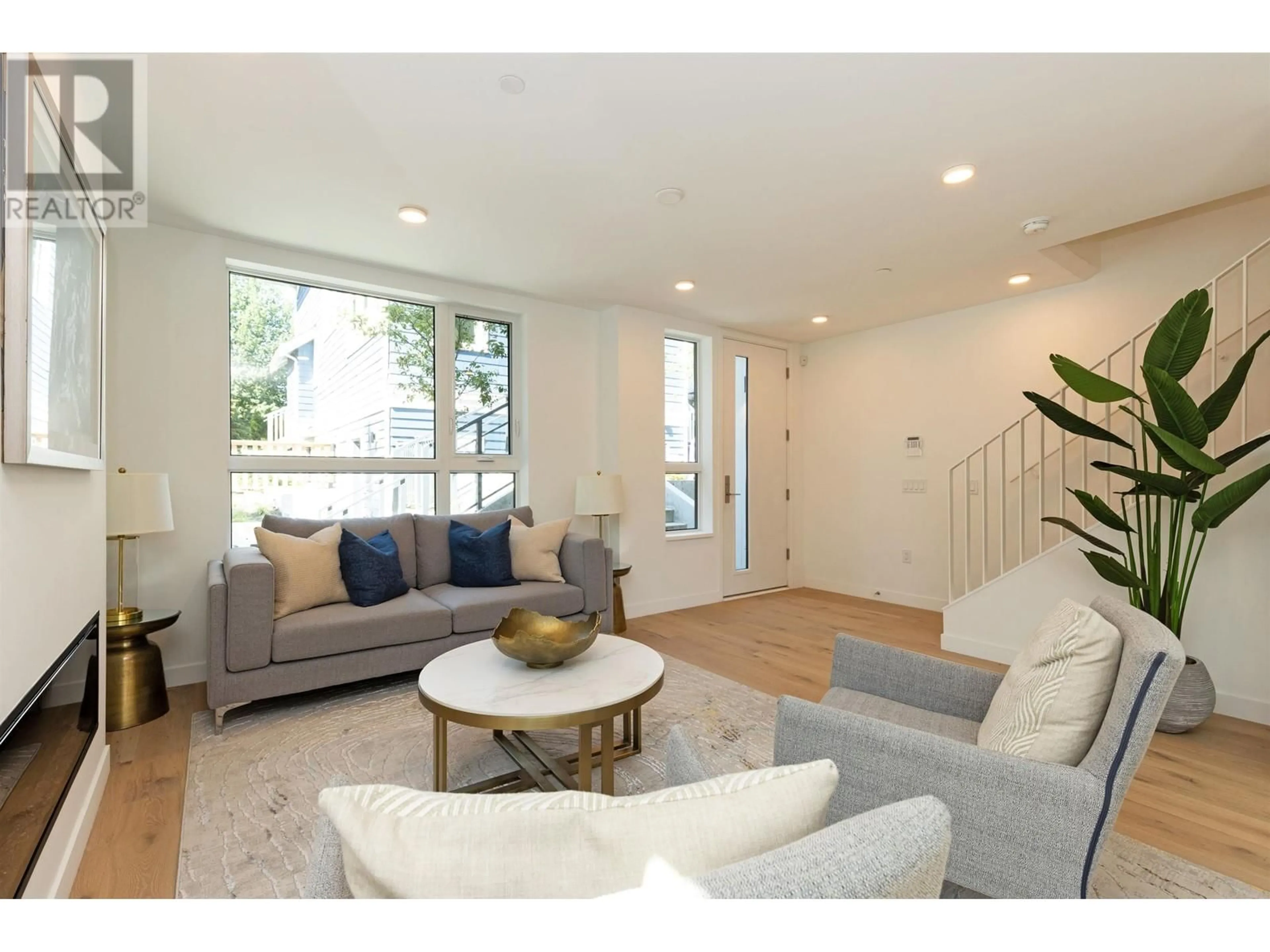 Living room, wood floors for 7305 HUDSON STREET, Vancouver British Columbia V6P4L5