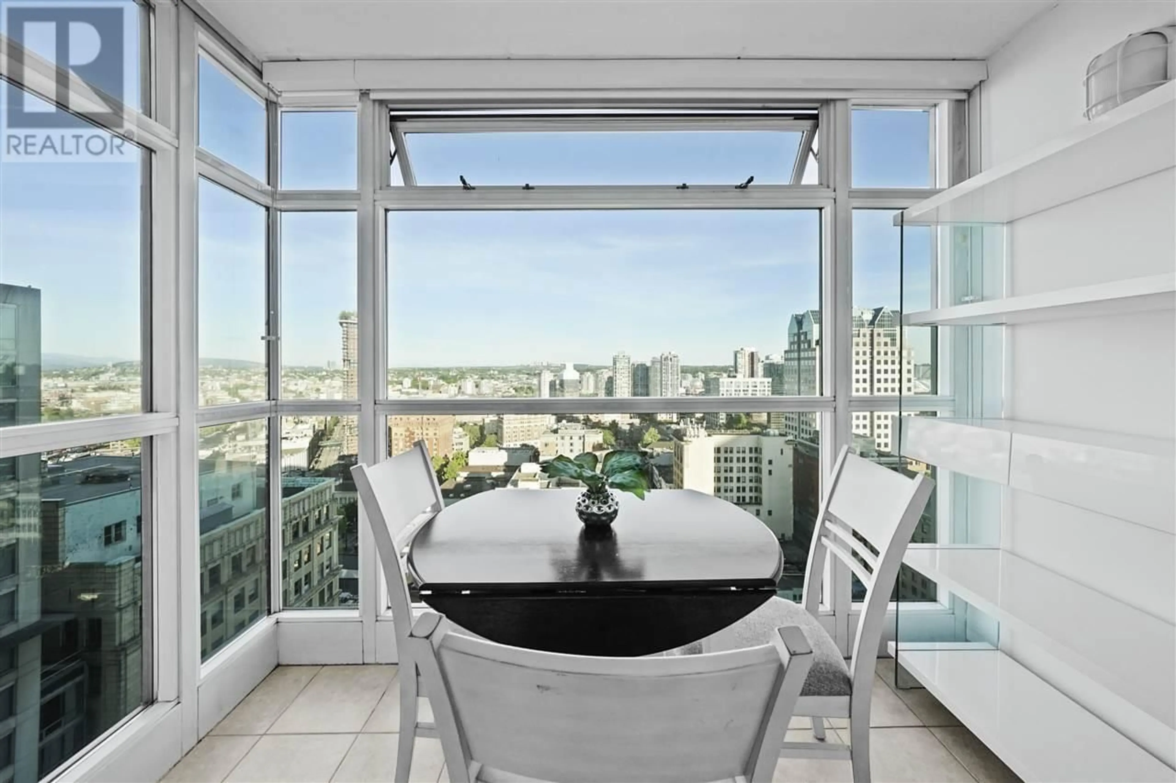 Dining room, ceramic floors for 2308 438 SEYMOUR STREET, Vancouver British Columbia V6B6H4