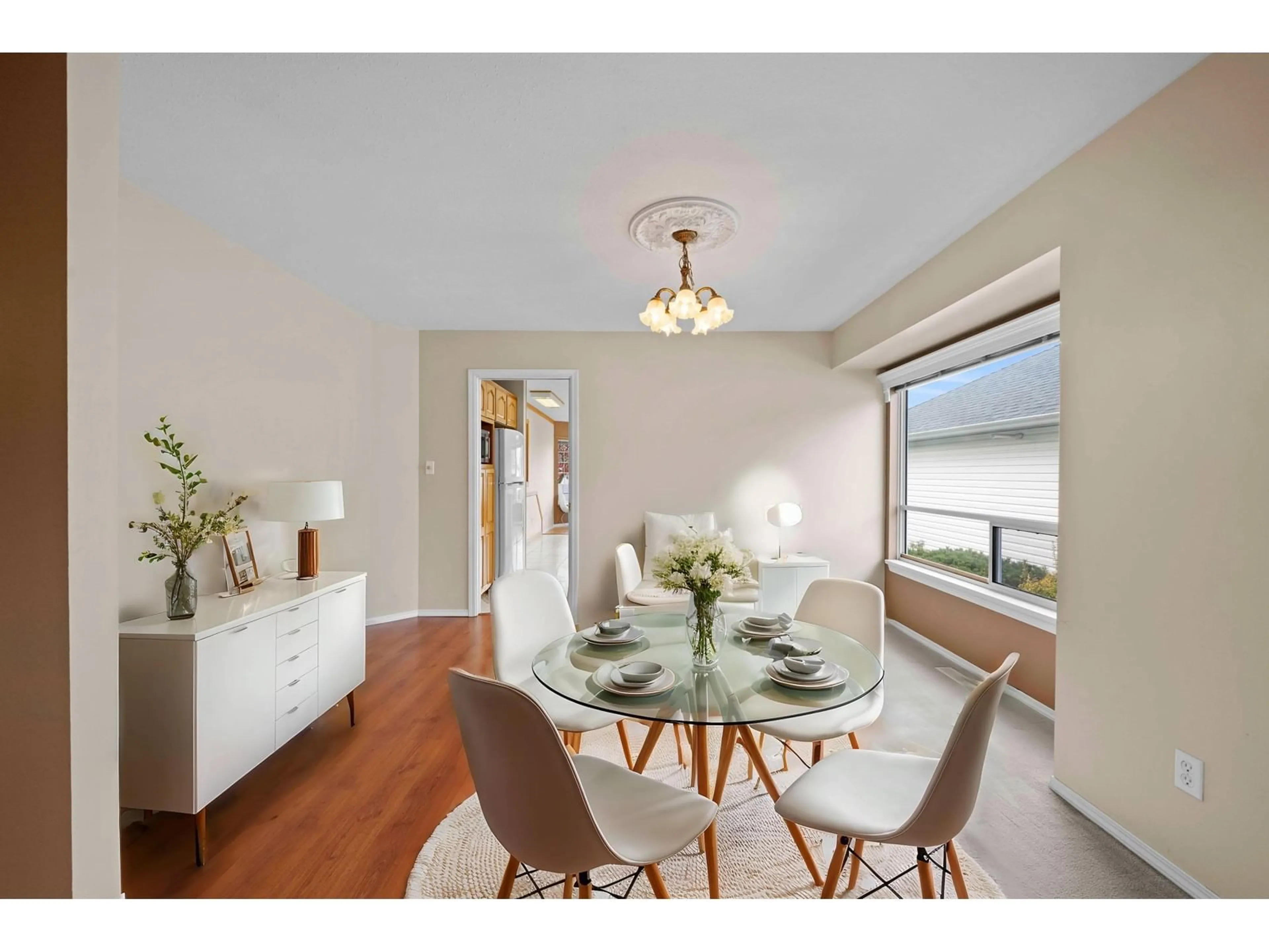 Dining room, wood floors for 20 3293 FIRHILL DRIVE, Abbotsford British Columbia V2T5L4