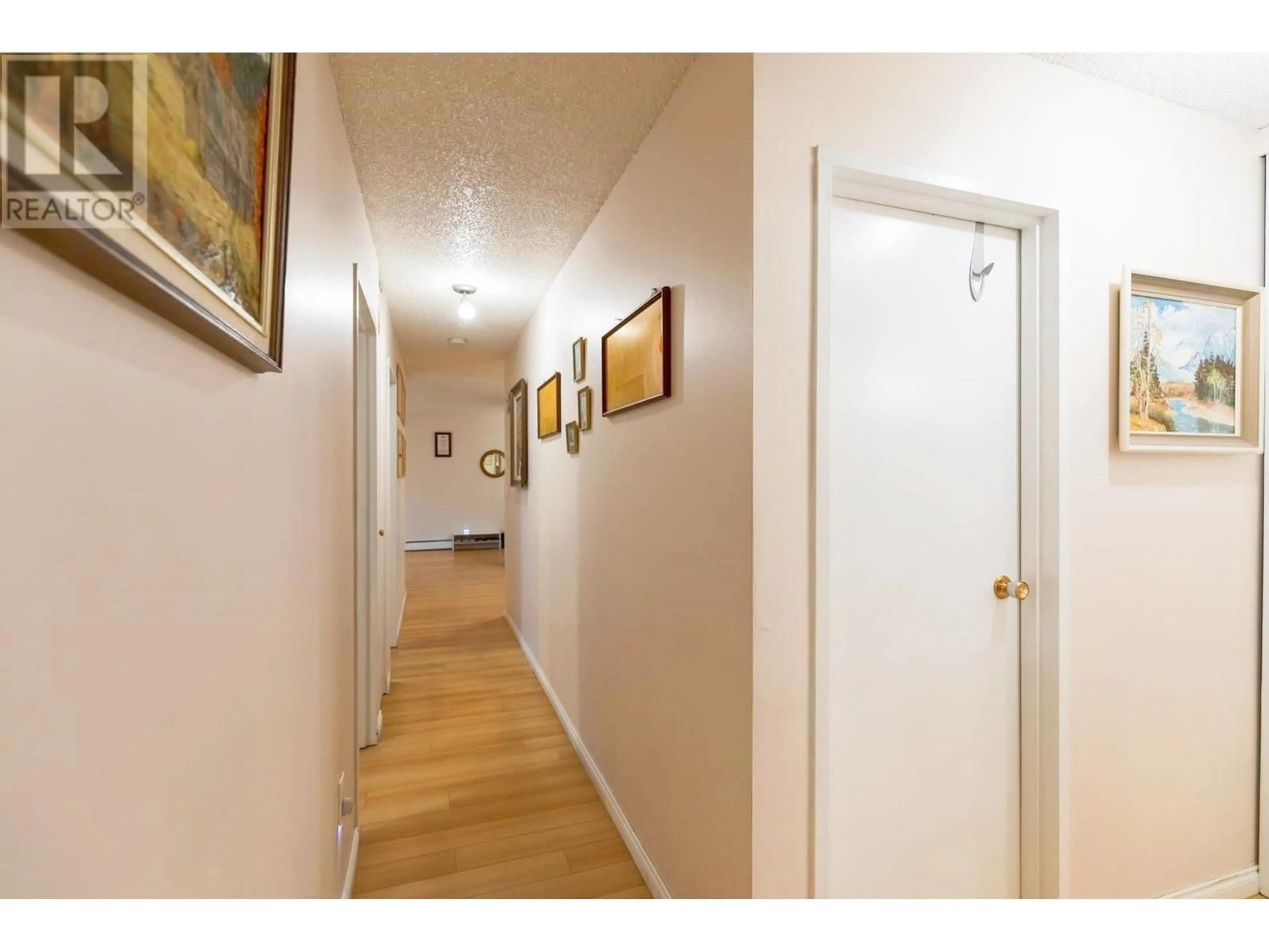 Indoor foyer, wood floors for 207 7200 LINDSAY ROAD, Richmond British Columbia V7C3M6