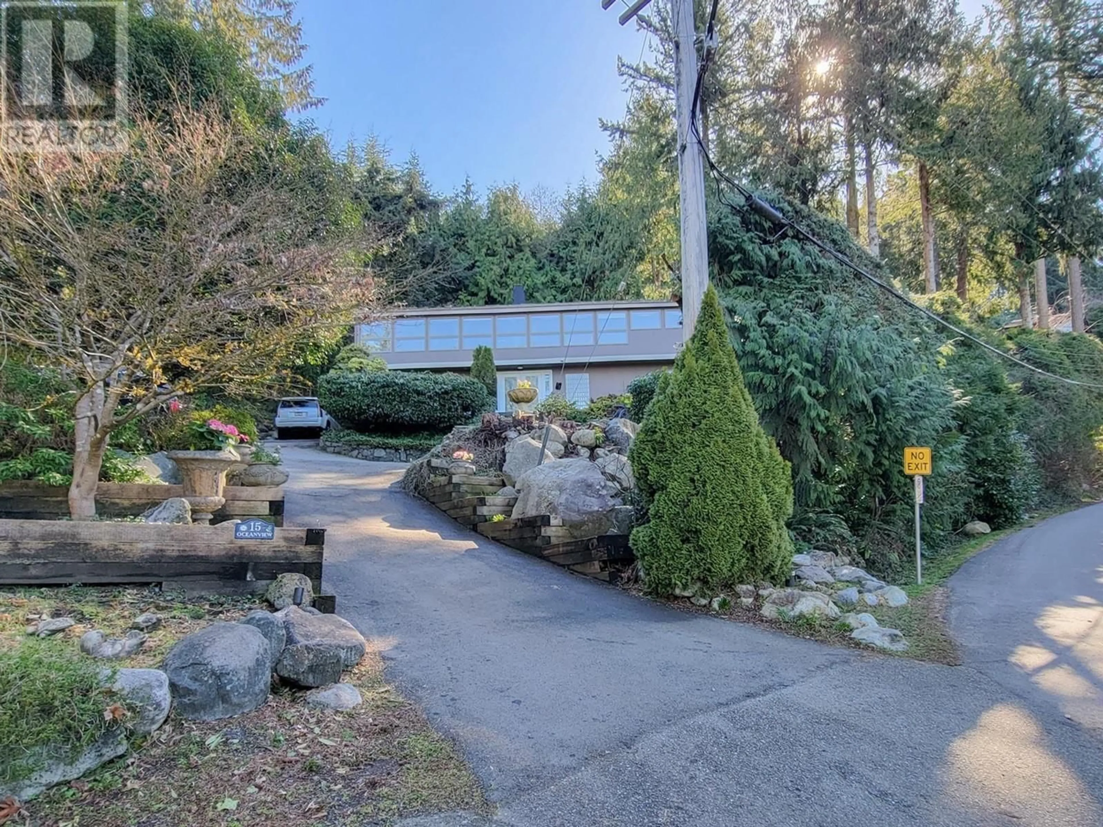 A pic from exterior of the house or condo, the street view for 15 OCEANVIEW ROAD, Lions Bay British Columbia V0N2E0