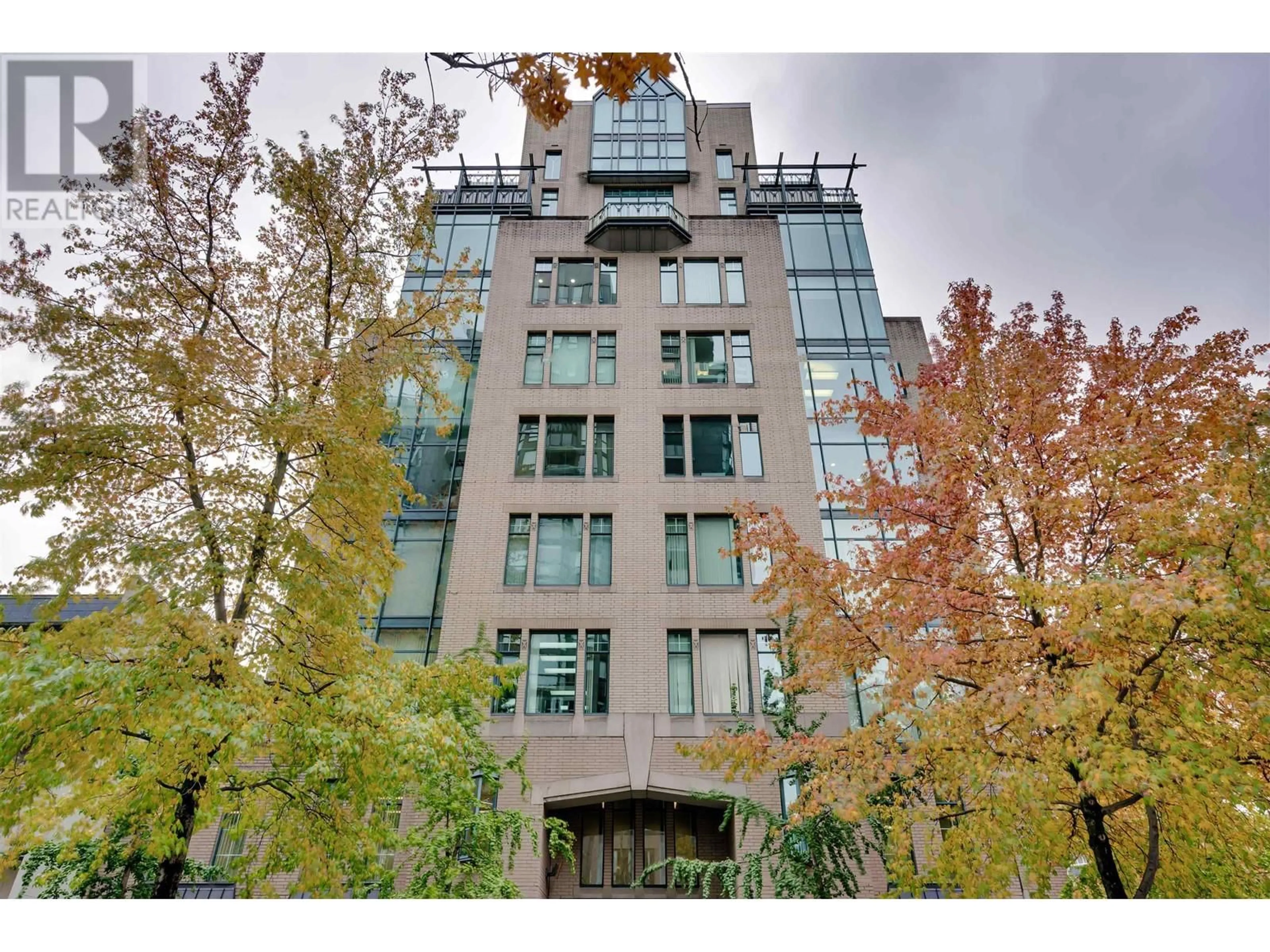 A pic from exterior of the house or condo, the front or back of building for 10A 789 HELMCKEN STREET, Vancouver British Columbia V6Z2T2