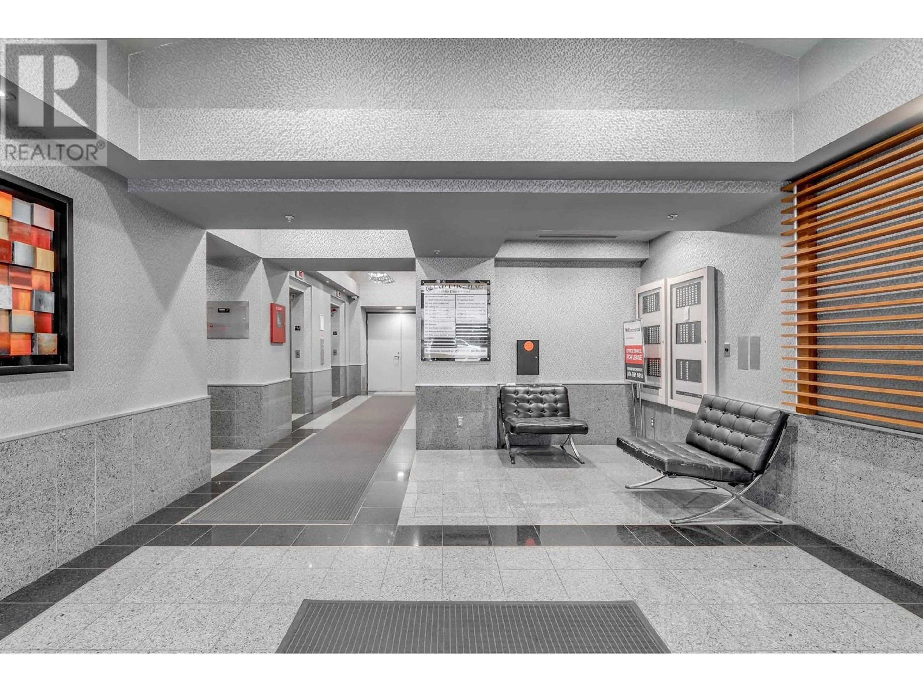 Indoor lobby, cement floor for 10A 789 HELMCKEN STREET, Vancouver British Columbia V6Z2T2