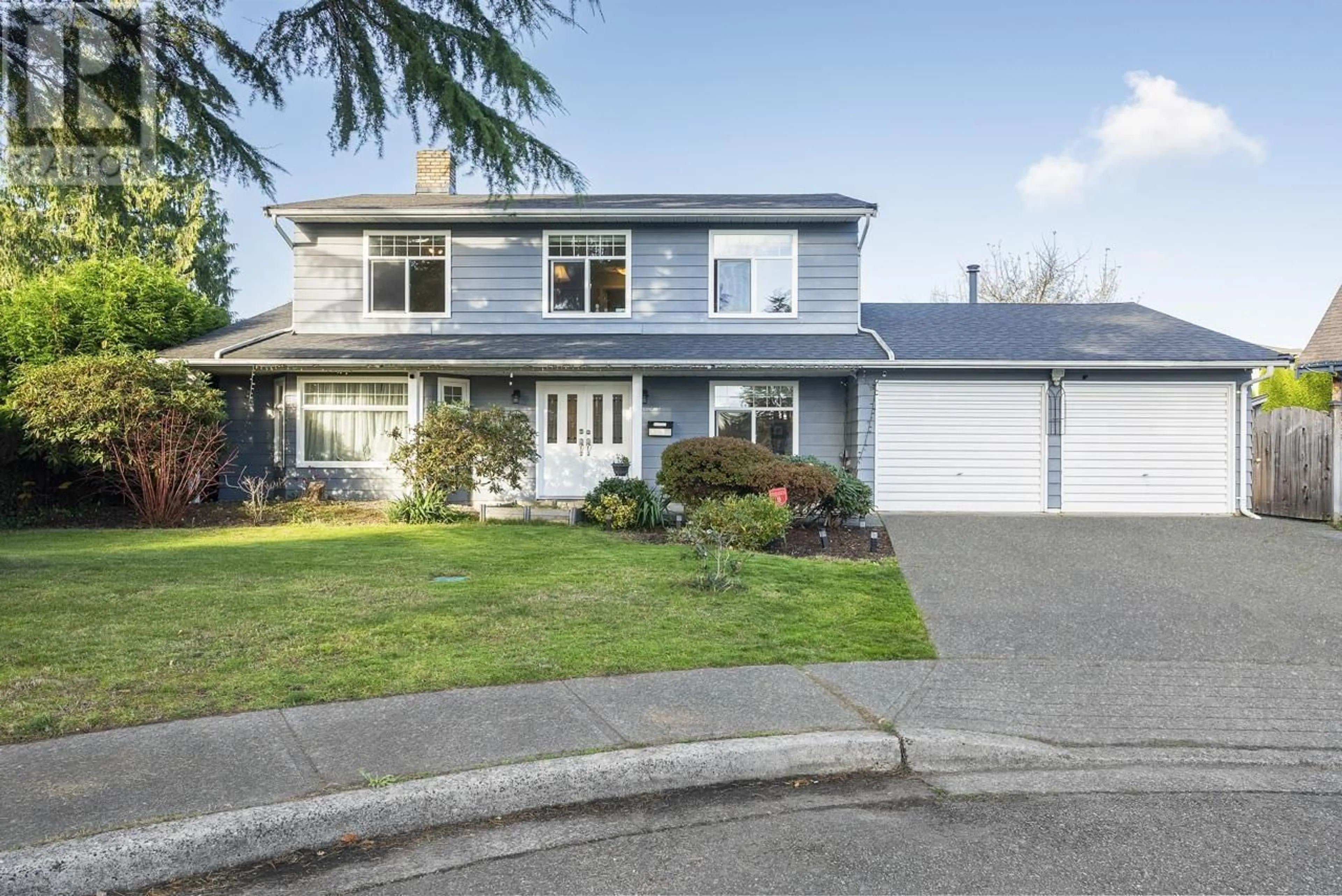 Frontside or backside of a home, the street view for 10411 HOGARTH DRIVE, Richmond British Columbia V7E3Z7