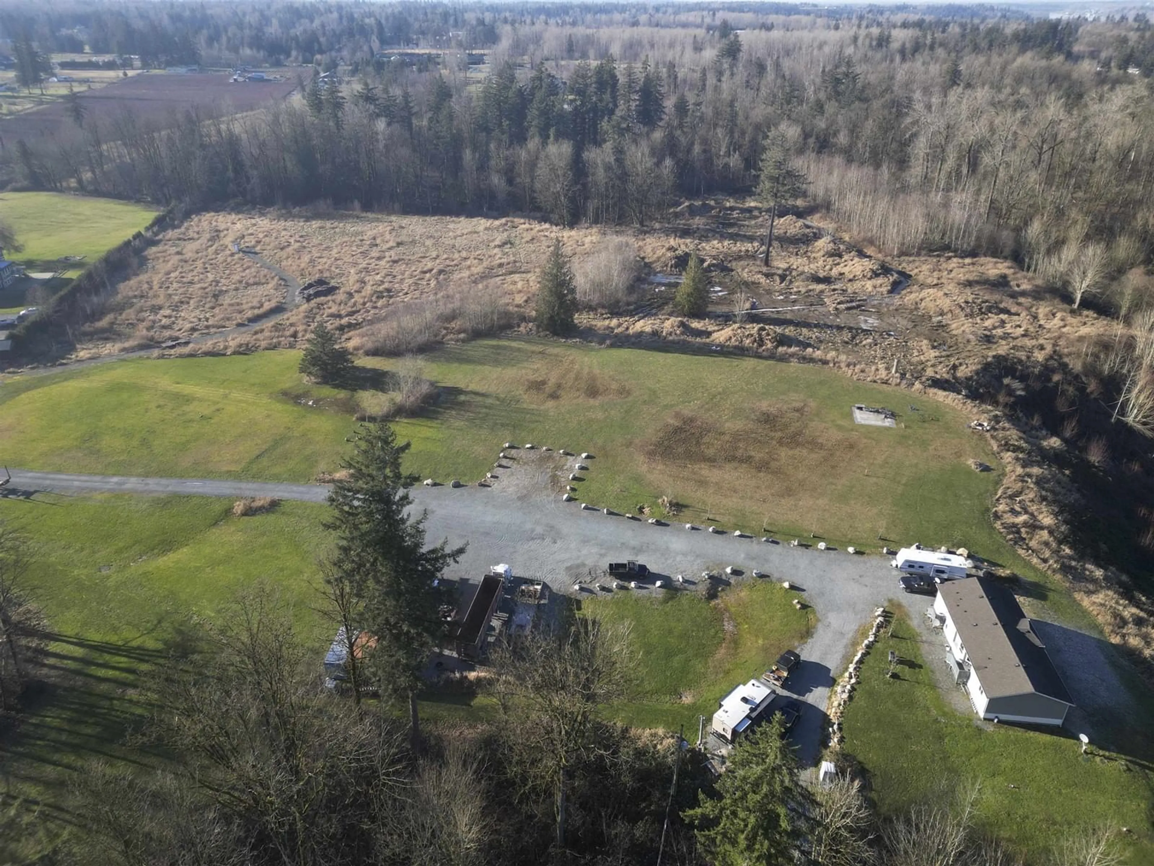 A pic from outside/outdoor area/front of a property/back of a property/a pic from drone, unknown for 7039 272, Langley British Columbia V4W1R3