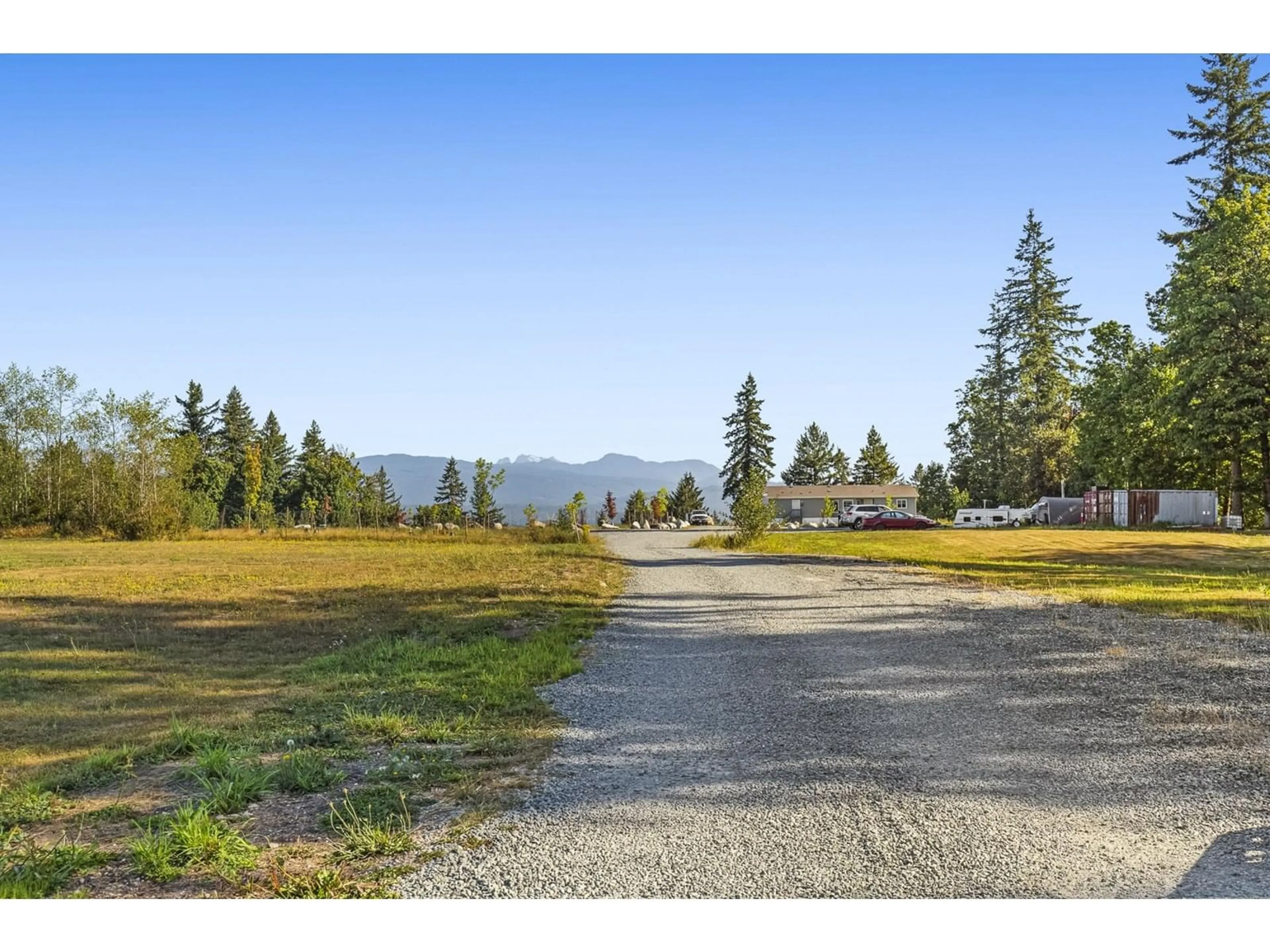 A pic from outside/outdoor area/front of a property/back of a property/a pic from drone, mountain view for 7039 272, Langley British Columbia V4W1R3