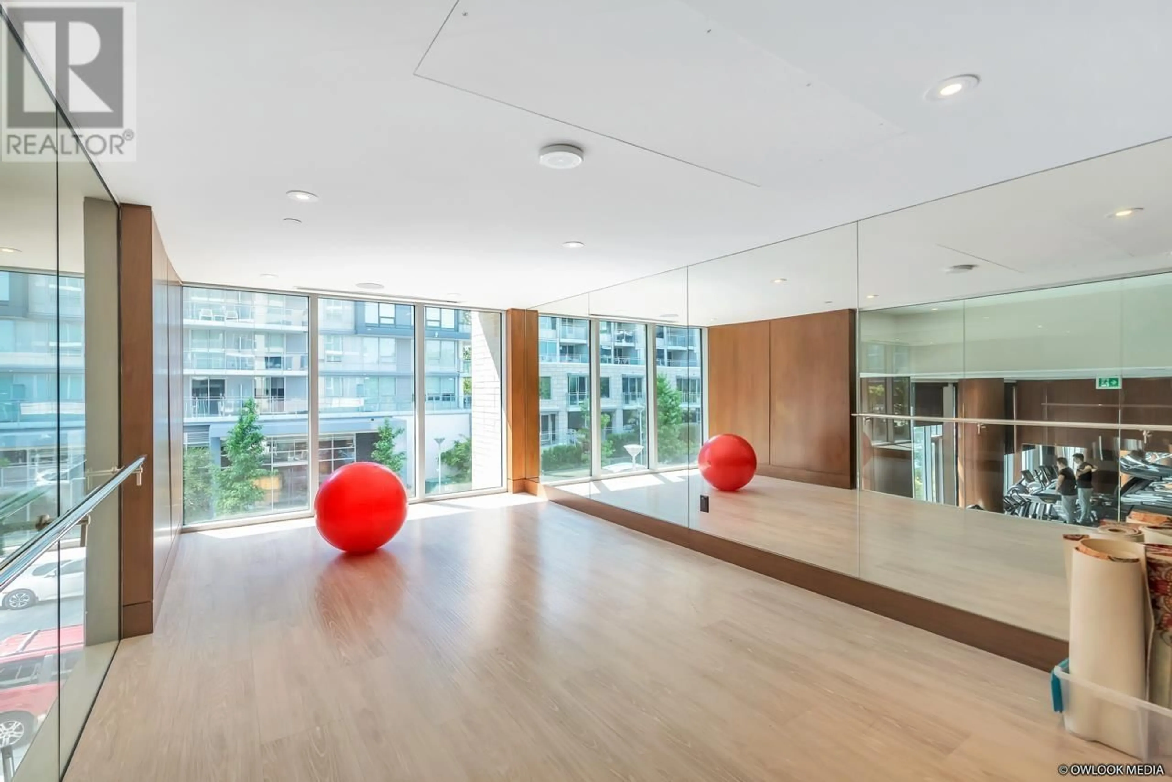 Indoor foyer for 916 - 3131 KETCHESON ROAD, Richmond British Columbia V6X0N4