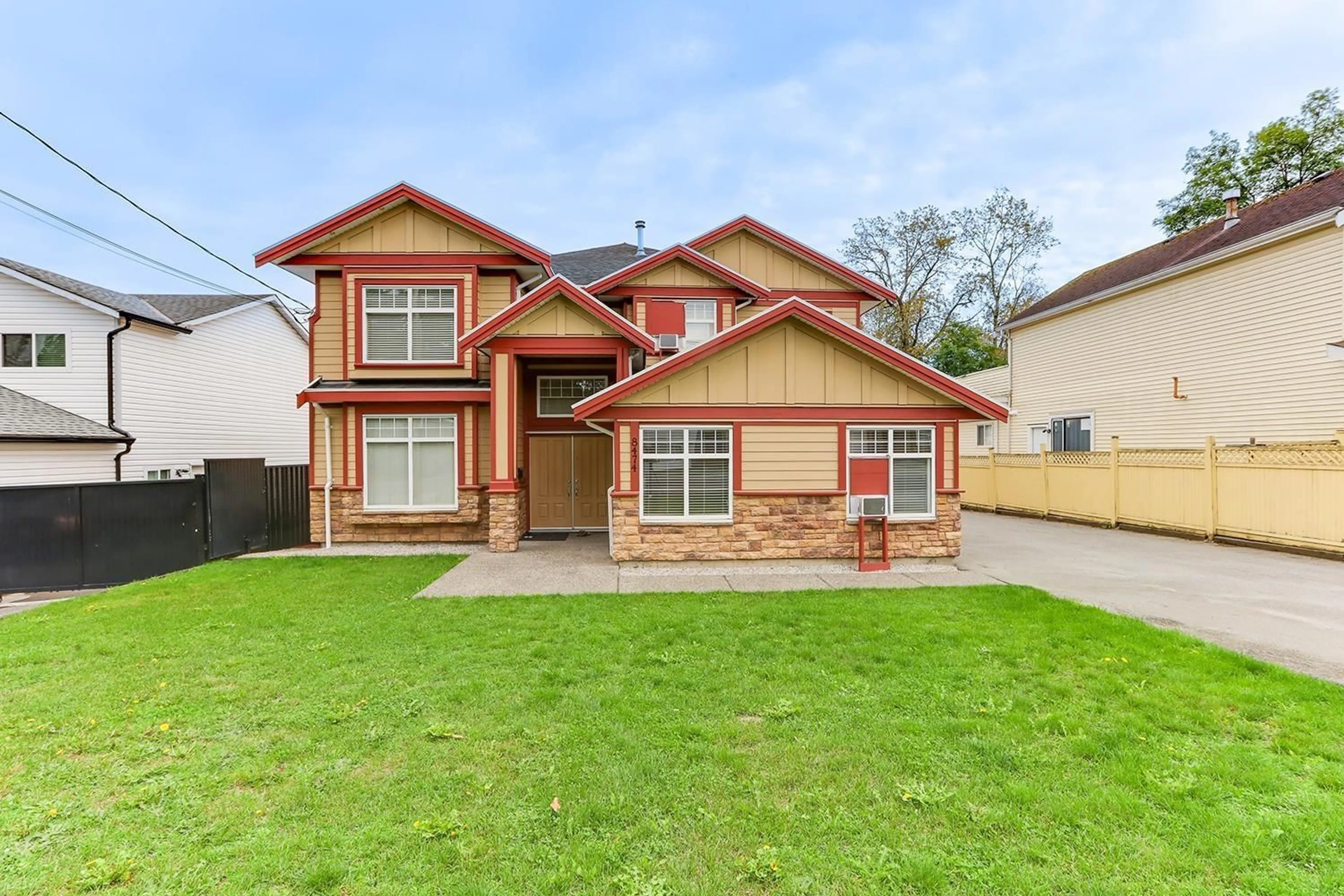 Frontside or backside of a home, the street view for 8474 123 STREET, Surrey British Columbia V3W3V6