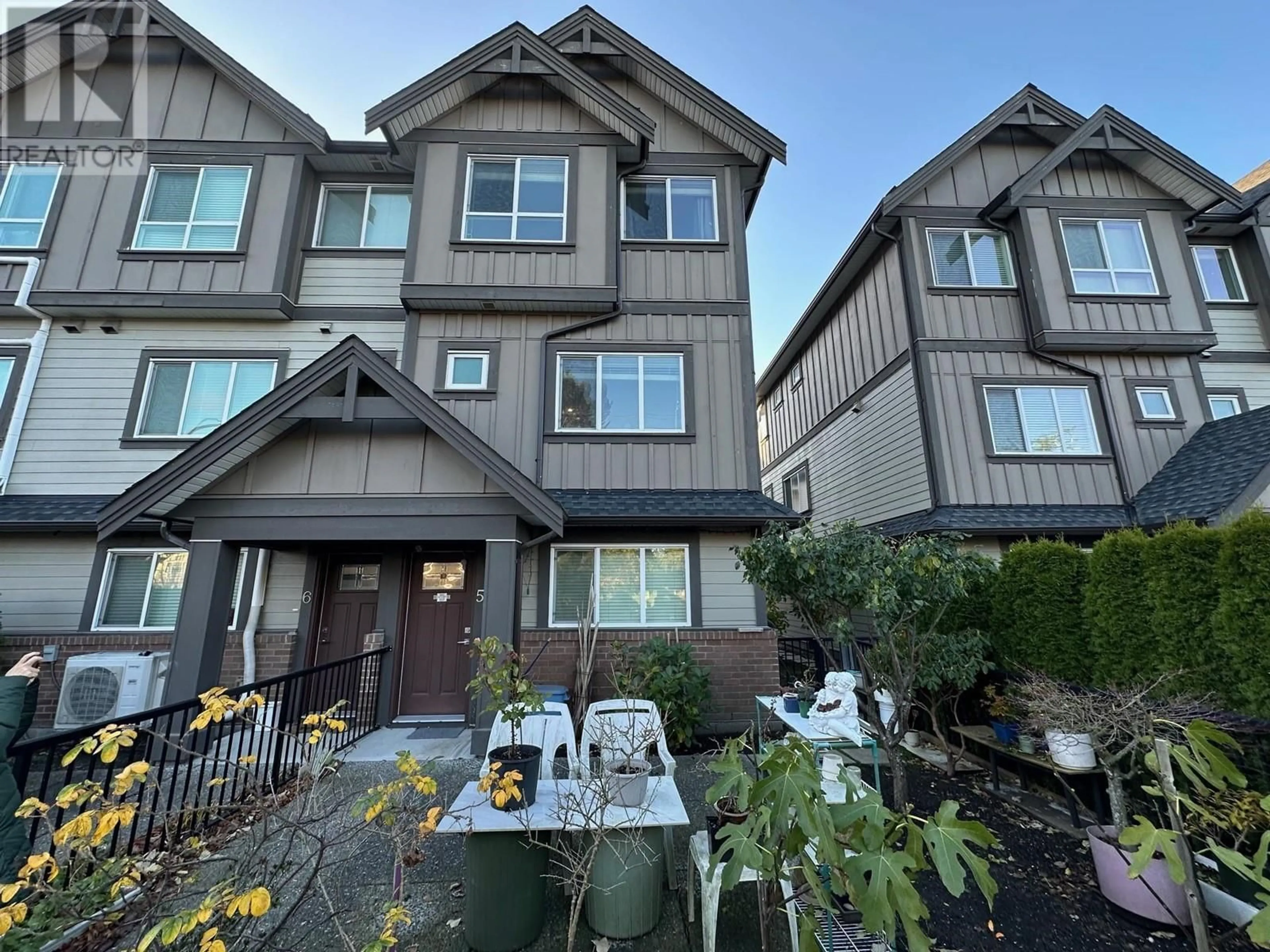 A pic from exterior of the house or condo, cottage for 5 9840 ALBERTA ROAD, Richmond British Columbia V6Y1T6