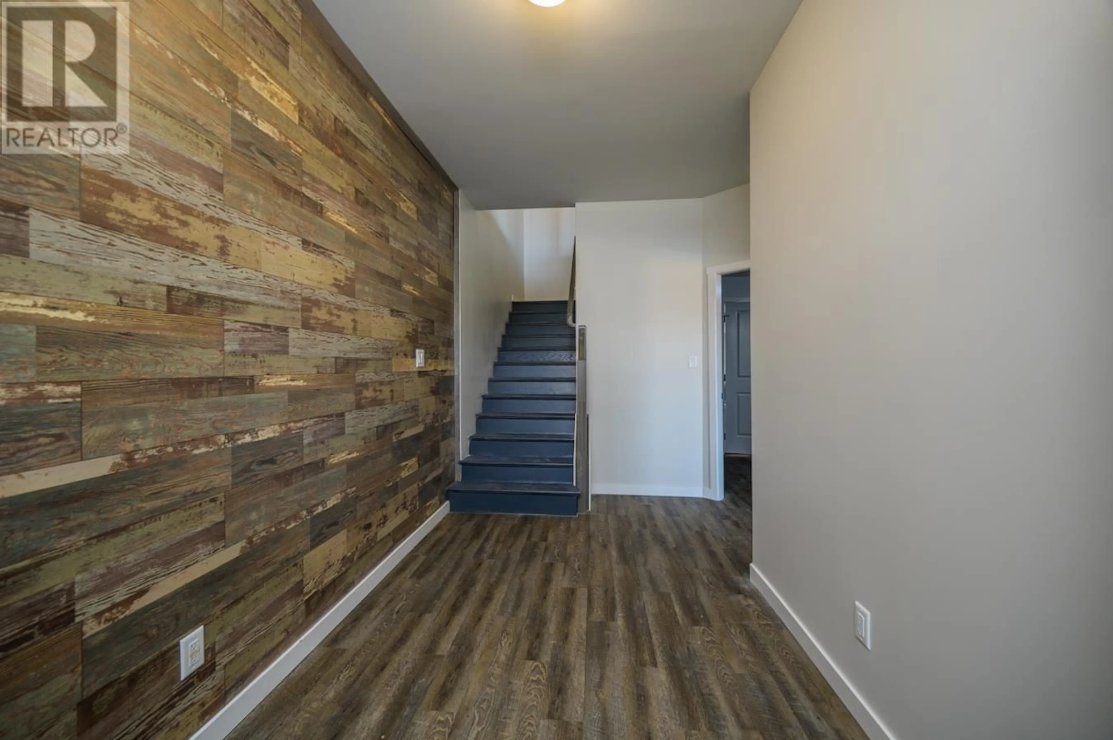 Indoor entryway, wood floors for 8265 PETER ROAD, Prince George British Columbia V2K2W2