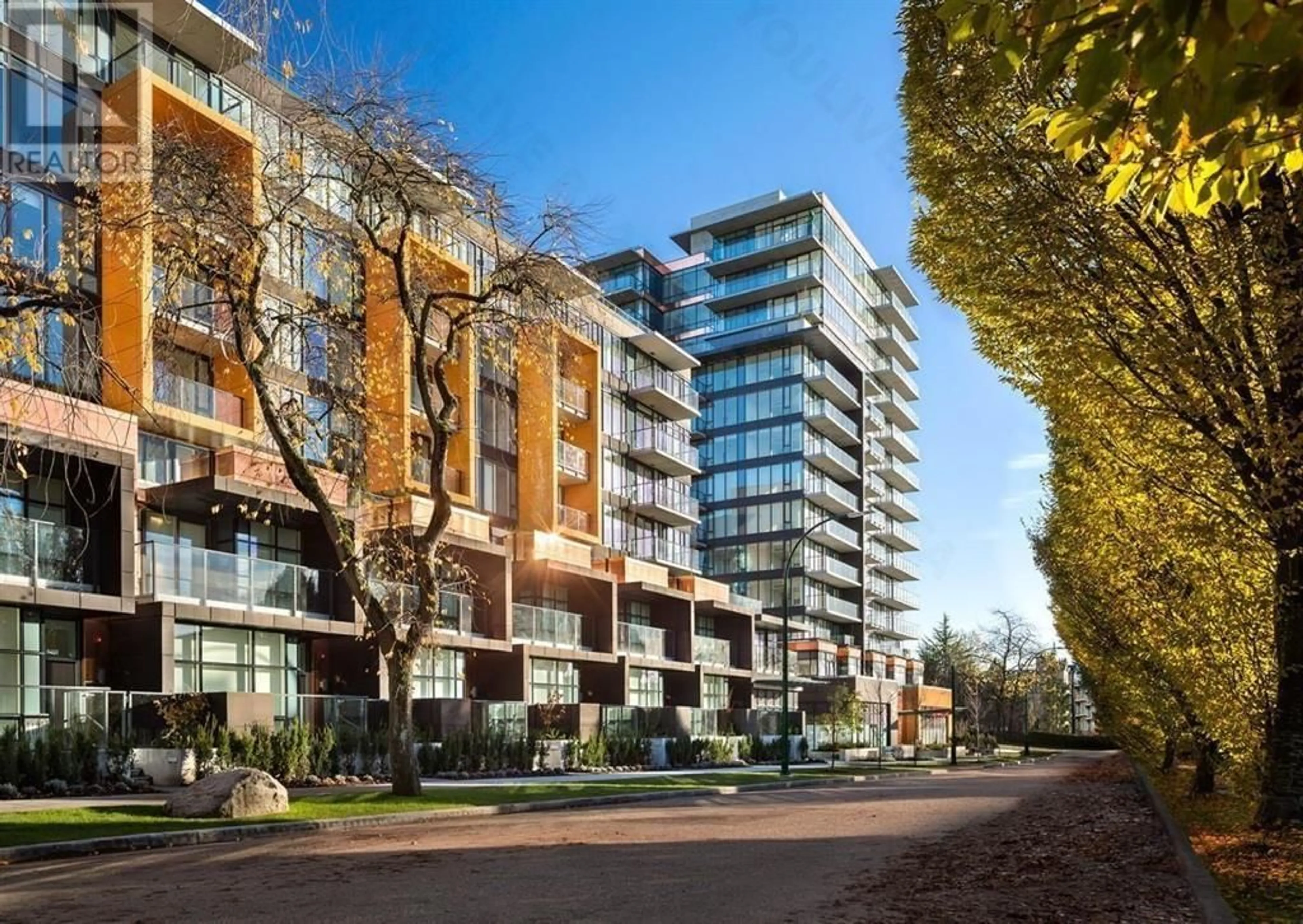 A pic from exterior of the house or condo, the view of city buildings for 903 8488 CORNISH STREET, Vancouver British Columbia V6P0C2