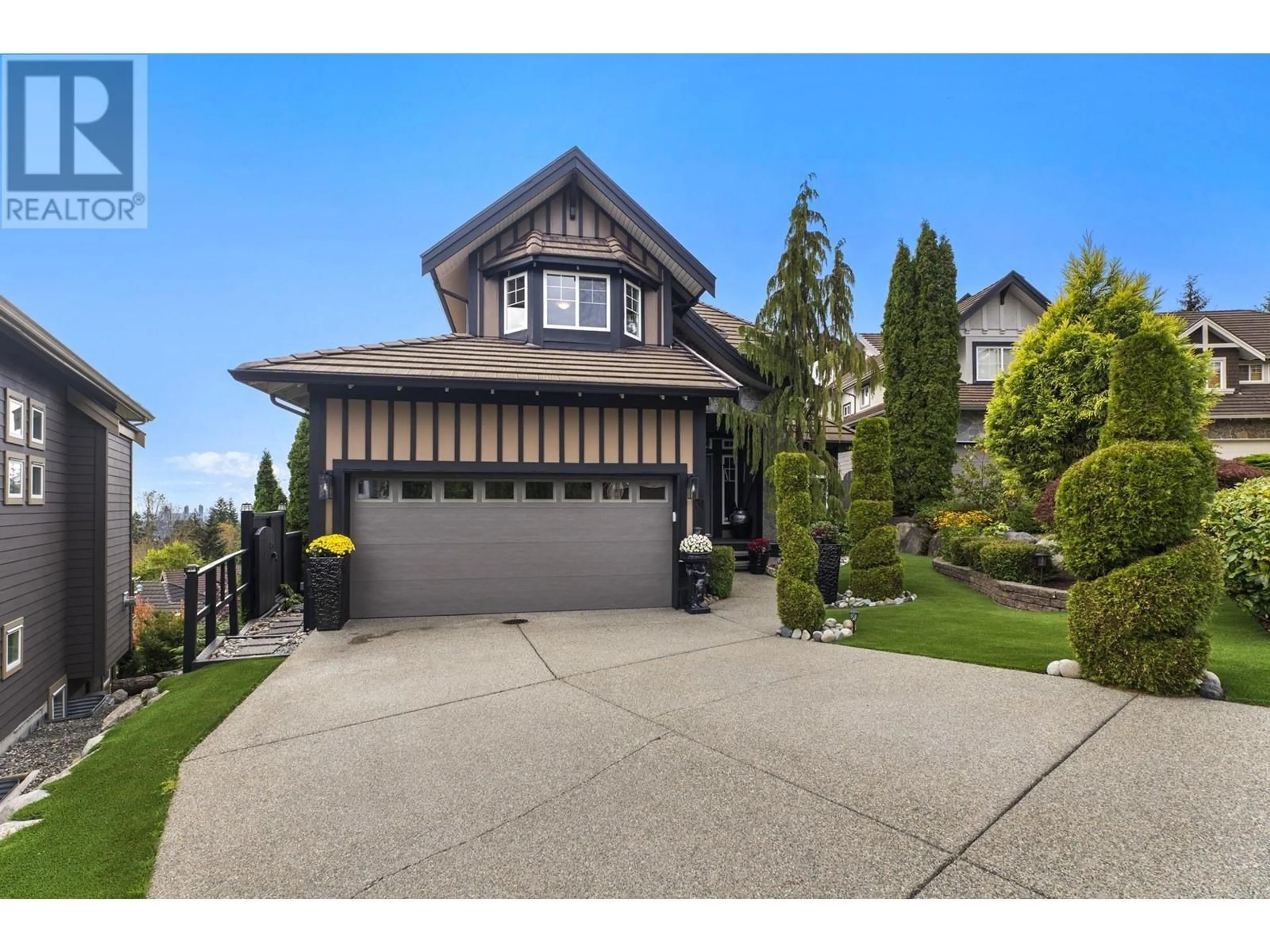 Frontside or backside of a home, the street view for 31 BIRCHWOOD CRESCENT, Port Moody British Columbia V3H5H7