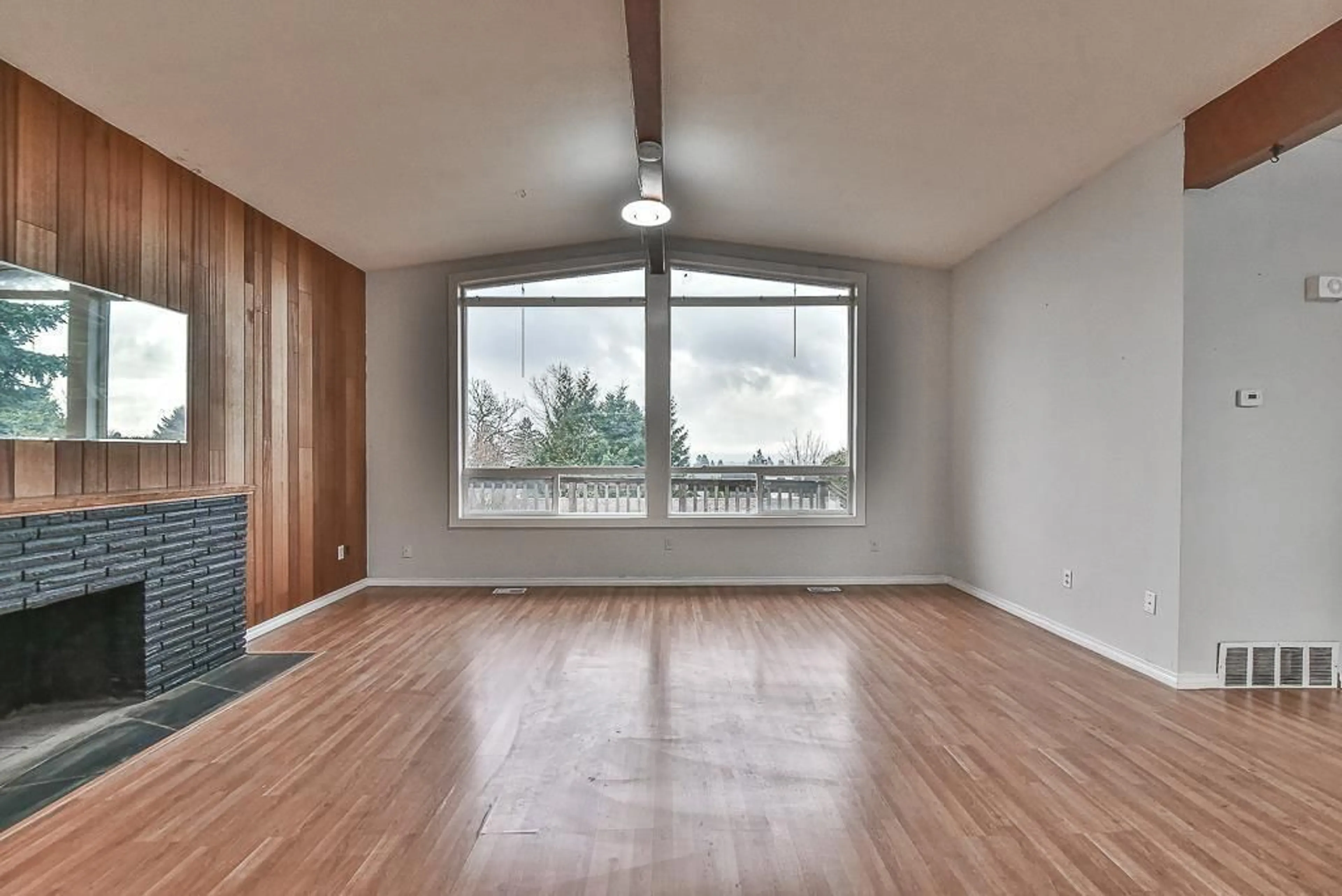 A pic of a room, wood floors for 32976 12TH AVENUE, Mission British Columbia V2V2M8