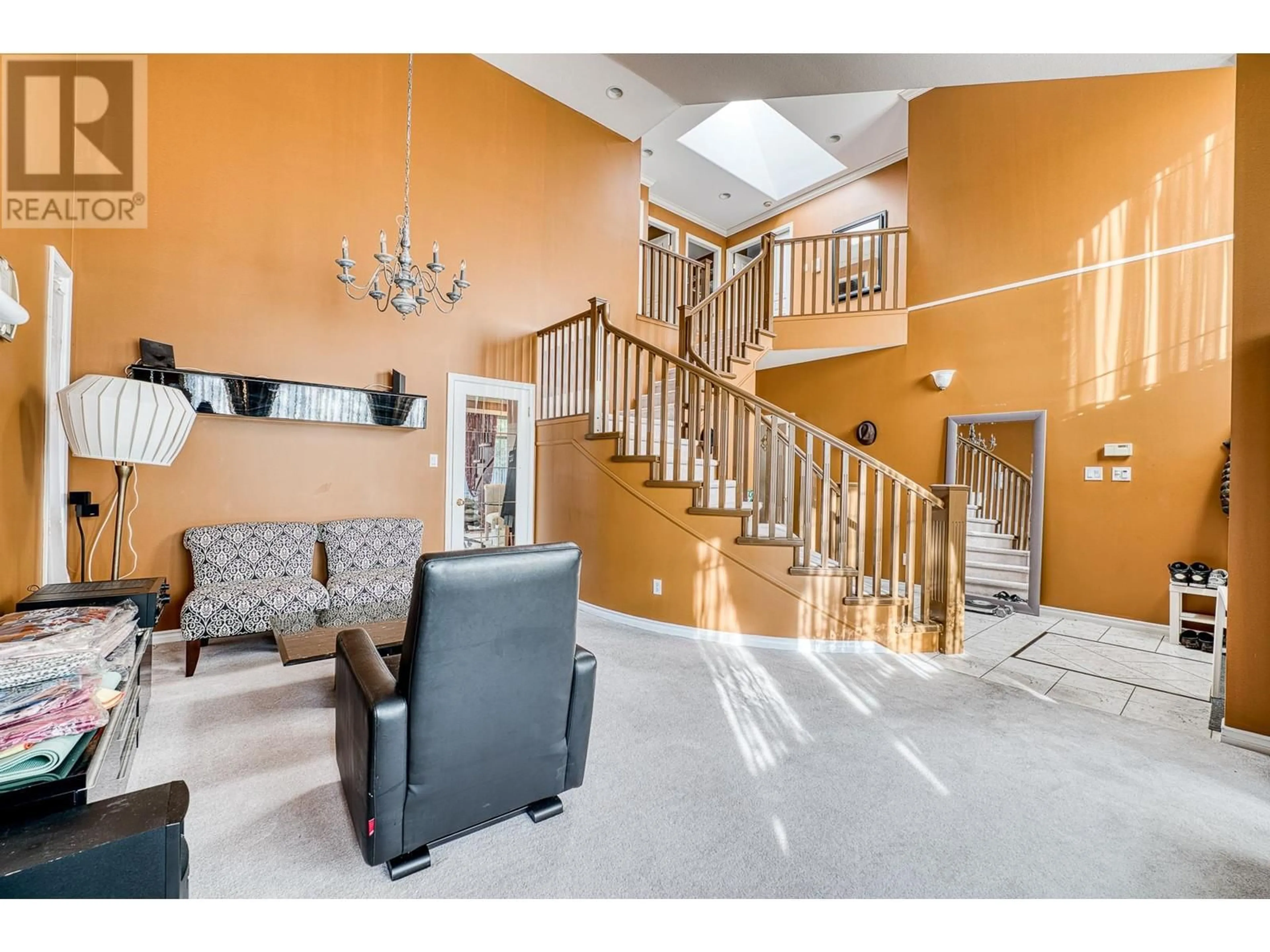 Indoor foyer, wood floors for 6893 BARNARD DRIVE, Richmond British Columbia V7C5T5