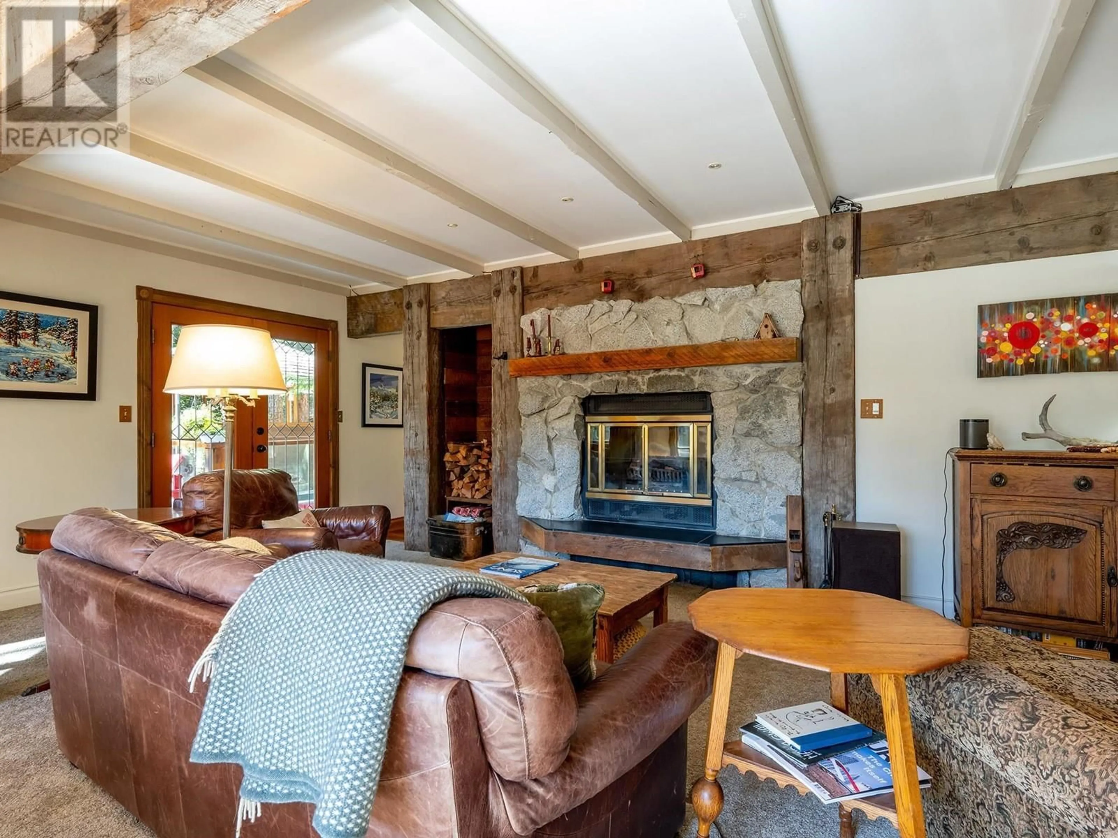 Living room, wood floors for 8239 MOUNTAIN VIEW DRIVE, Whistler British Columbia V8E0G3