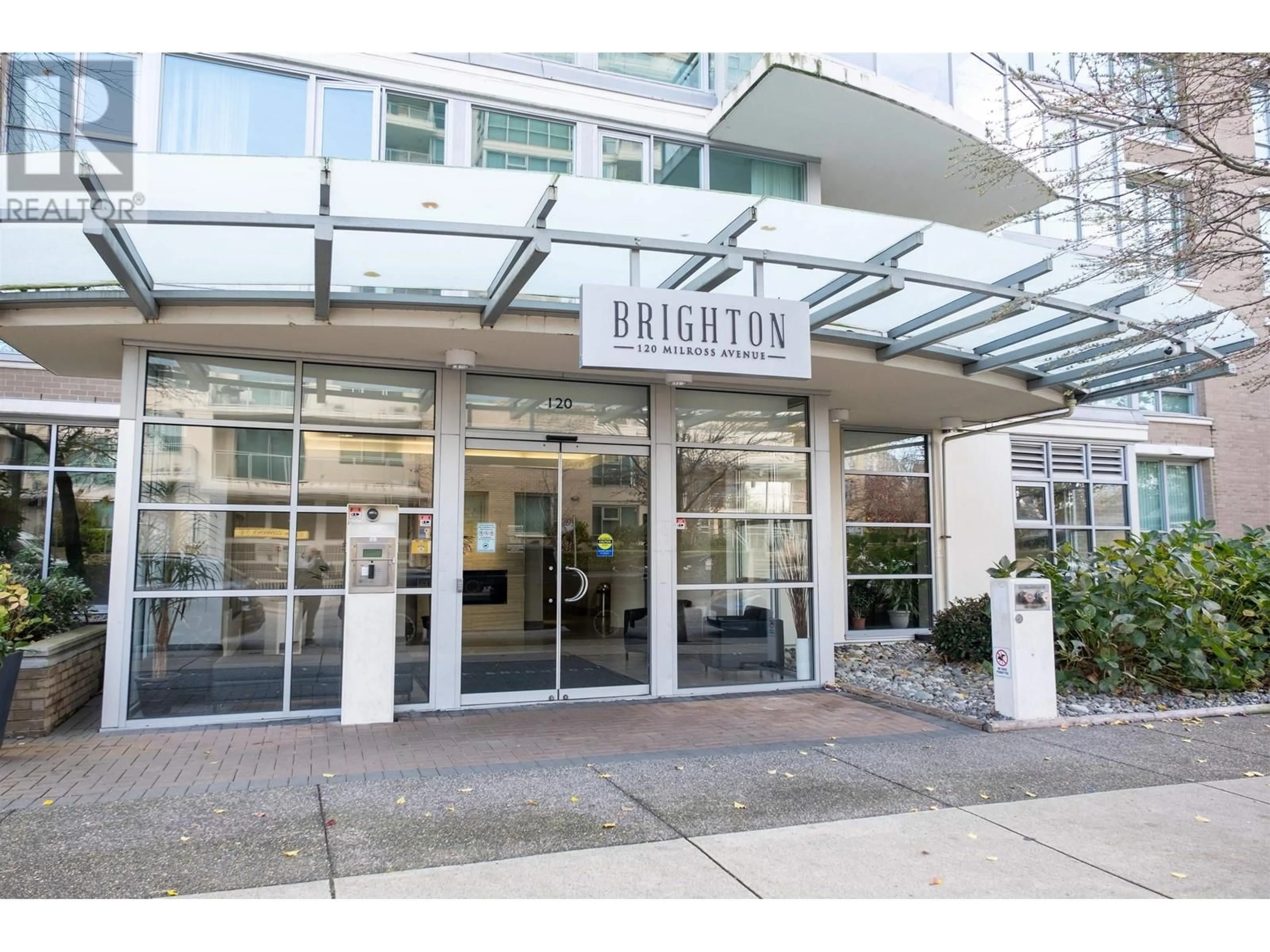 Indoor foyer for 1202 120 MILROSS AVENUE, Vancouver British Columbia V6A4K7