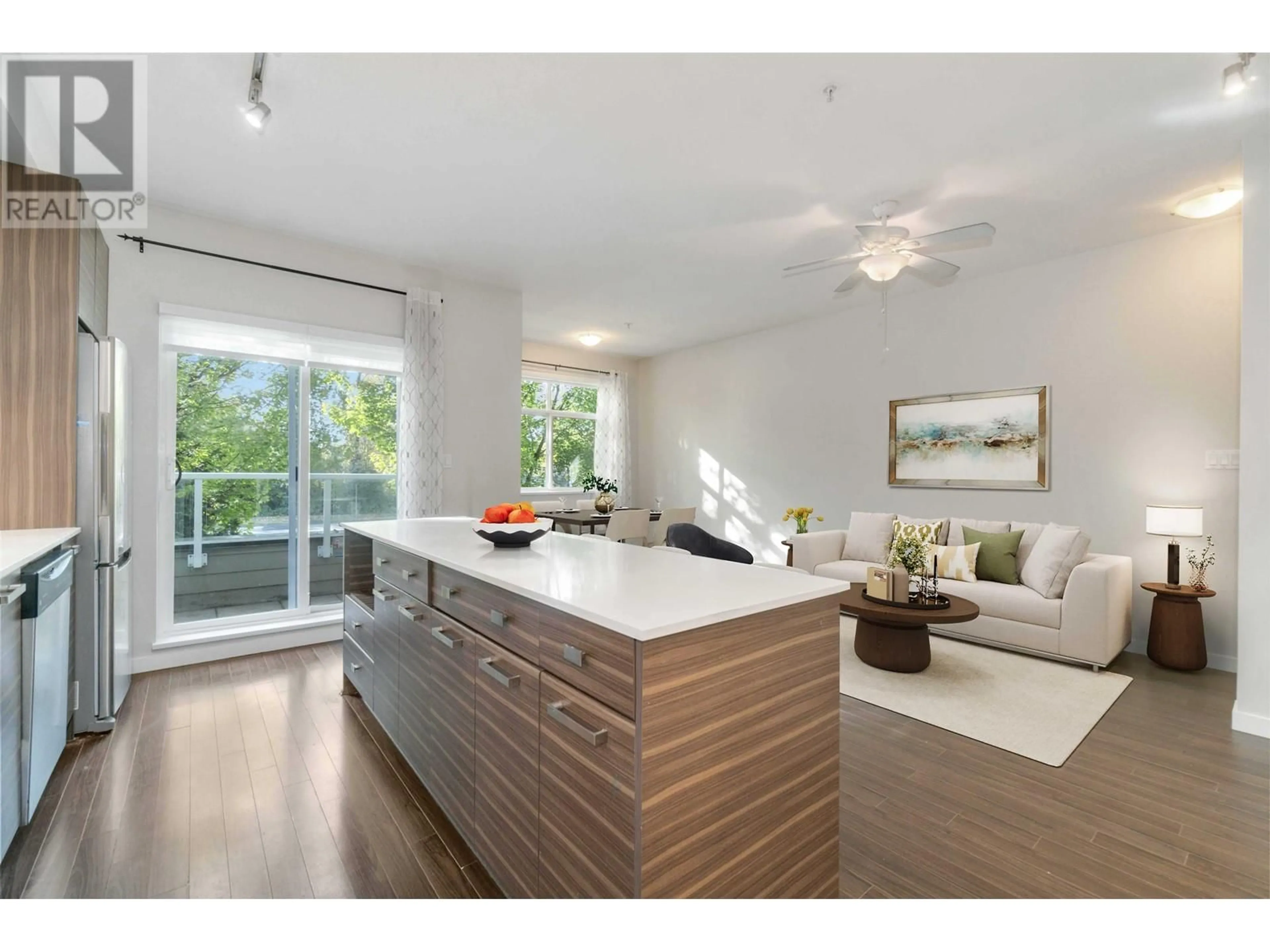 Open concept kitchen for 41 6965 HASTINGS STREET, Burnaby British Columbia V5B1S9