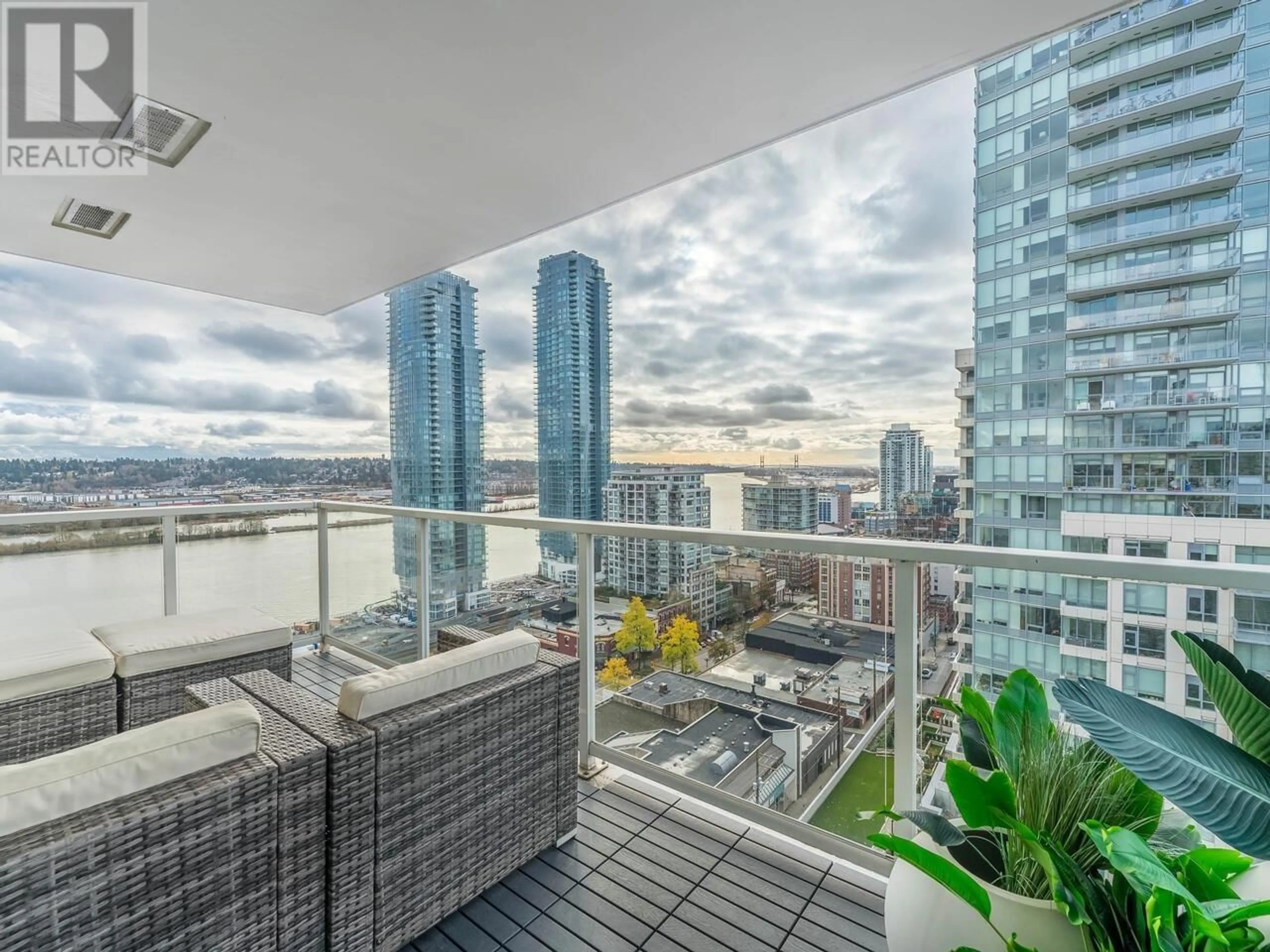 A pic from exterior of the house or condo, the view of city buildings for 1806 39 SIXTH STREET, New Westminster British Columbia V3L0B3