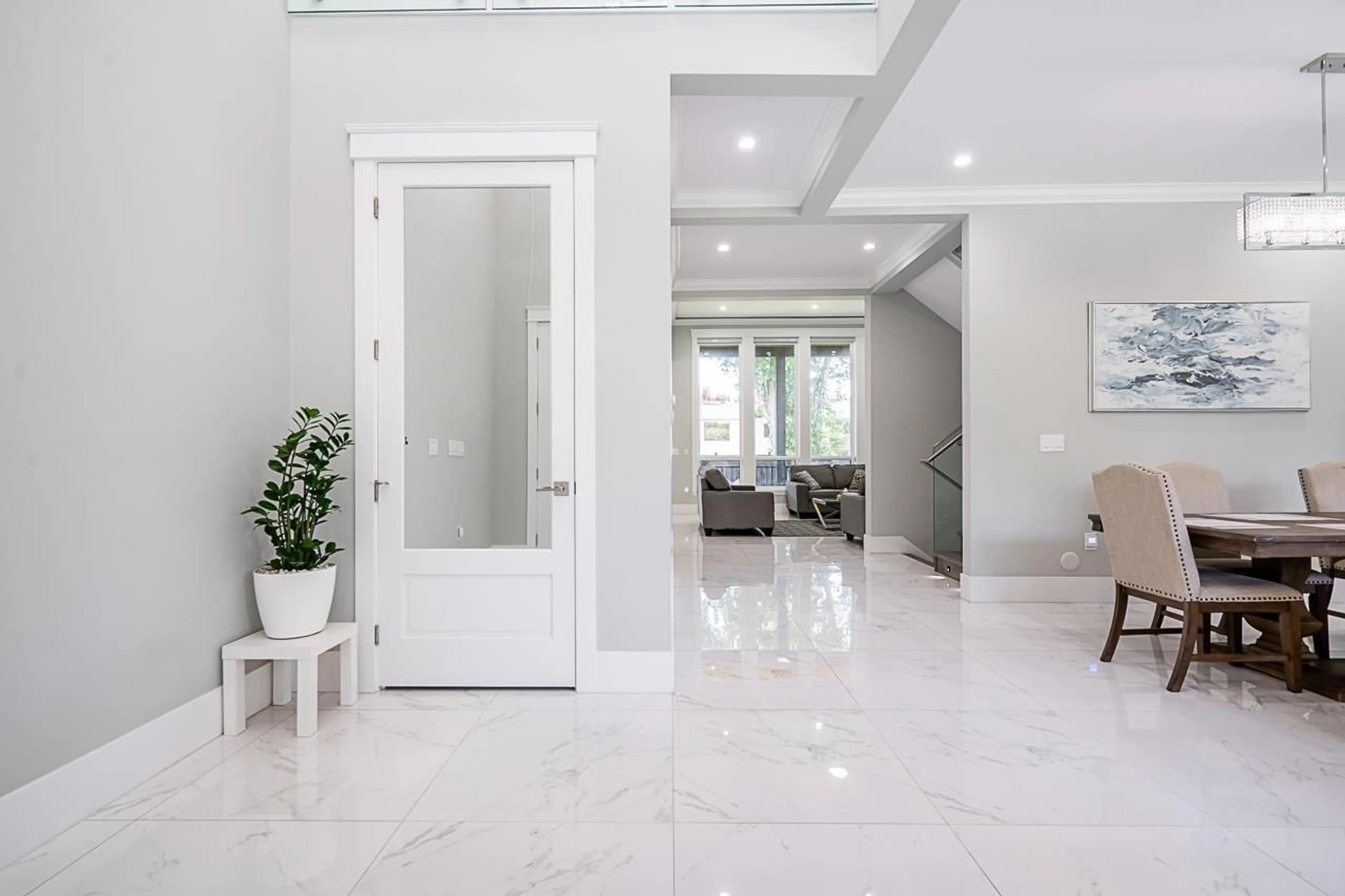 Indoor foyer, ceramic floors for 11903 82 AVENUE, Delta British Columbia V4C2C6