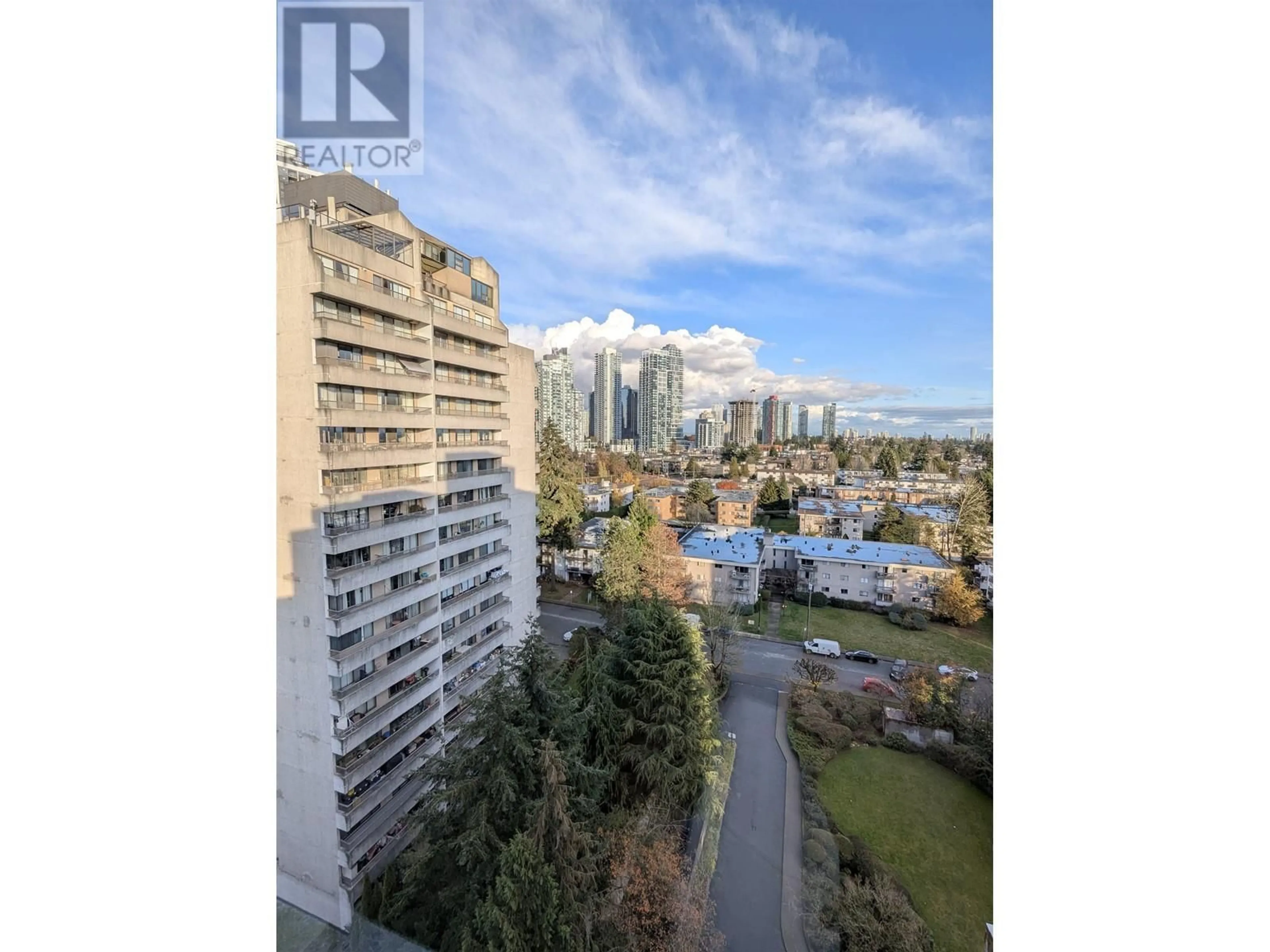 A pic from exterior of the house or condo, the view of city buildings for 1502 6689 WILLINGDON AVENUE, Burnaby British Columbia V5H3Y8