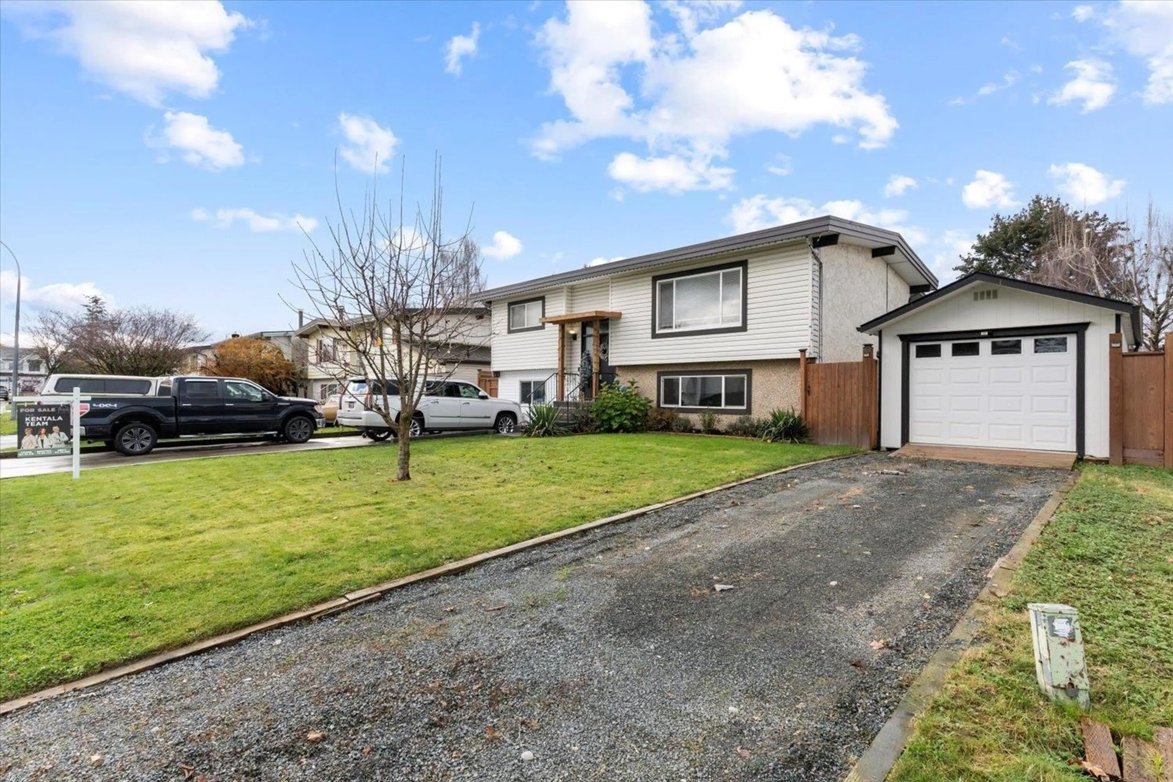 Frontside or backside of a home, the street view for 8695 BAKER DRIVE, Chilliwack British Columbia V2P7A3