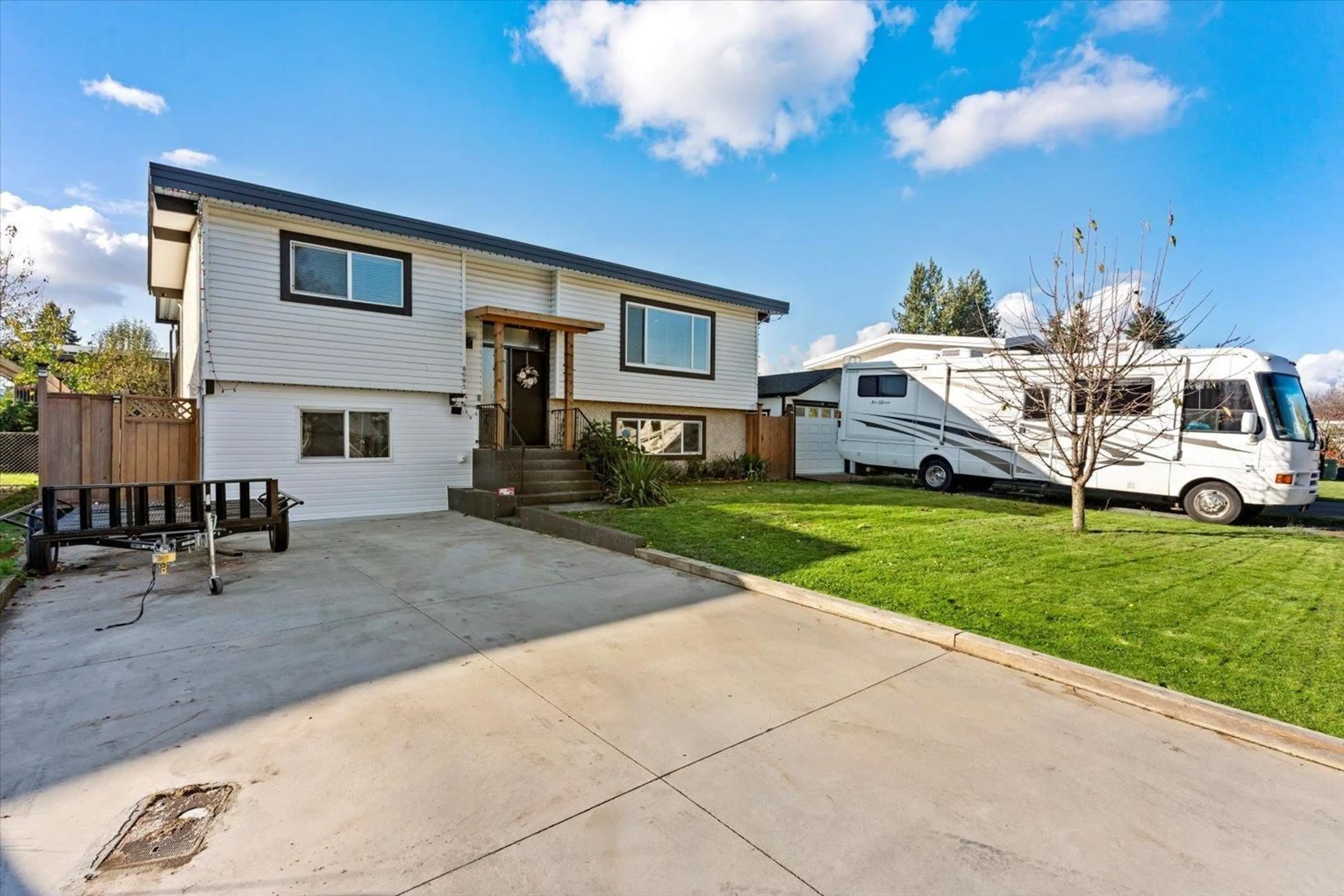 Frontside or backside of a home, the street view for 8695 BAKER DRIVE, Chilliwack British Columbia V2P7A3