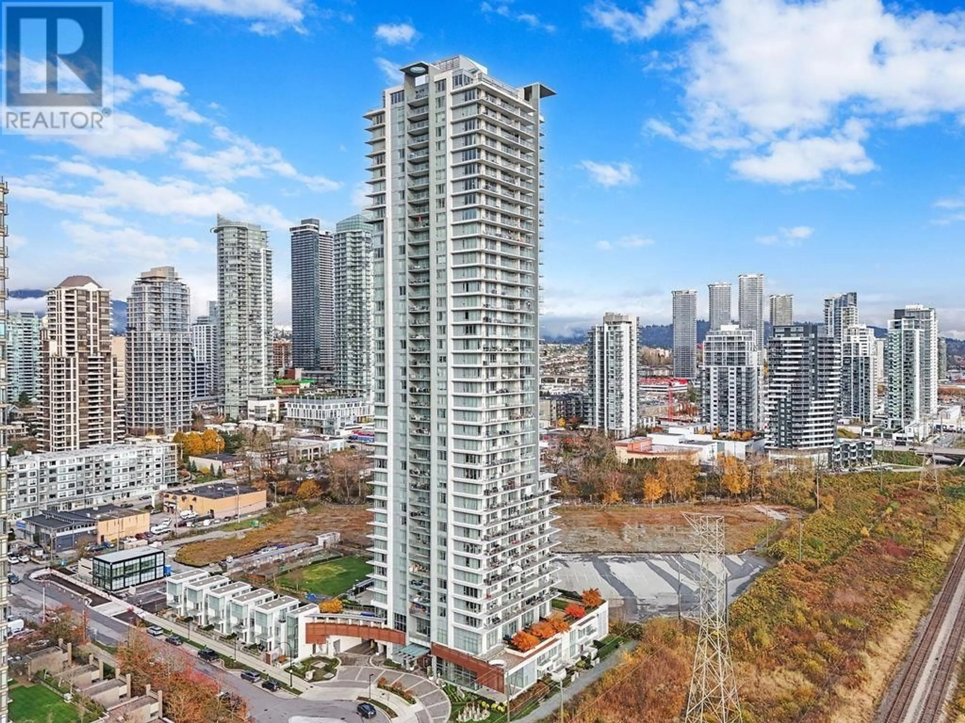 A pic from exterior of the house or condo, the view of city buildings for 2901 2388 MADISON AVENUE, Burnaby British Columbia V5C0K8