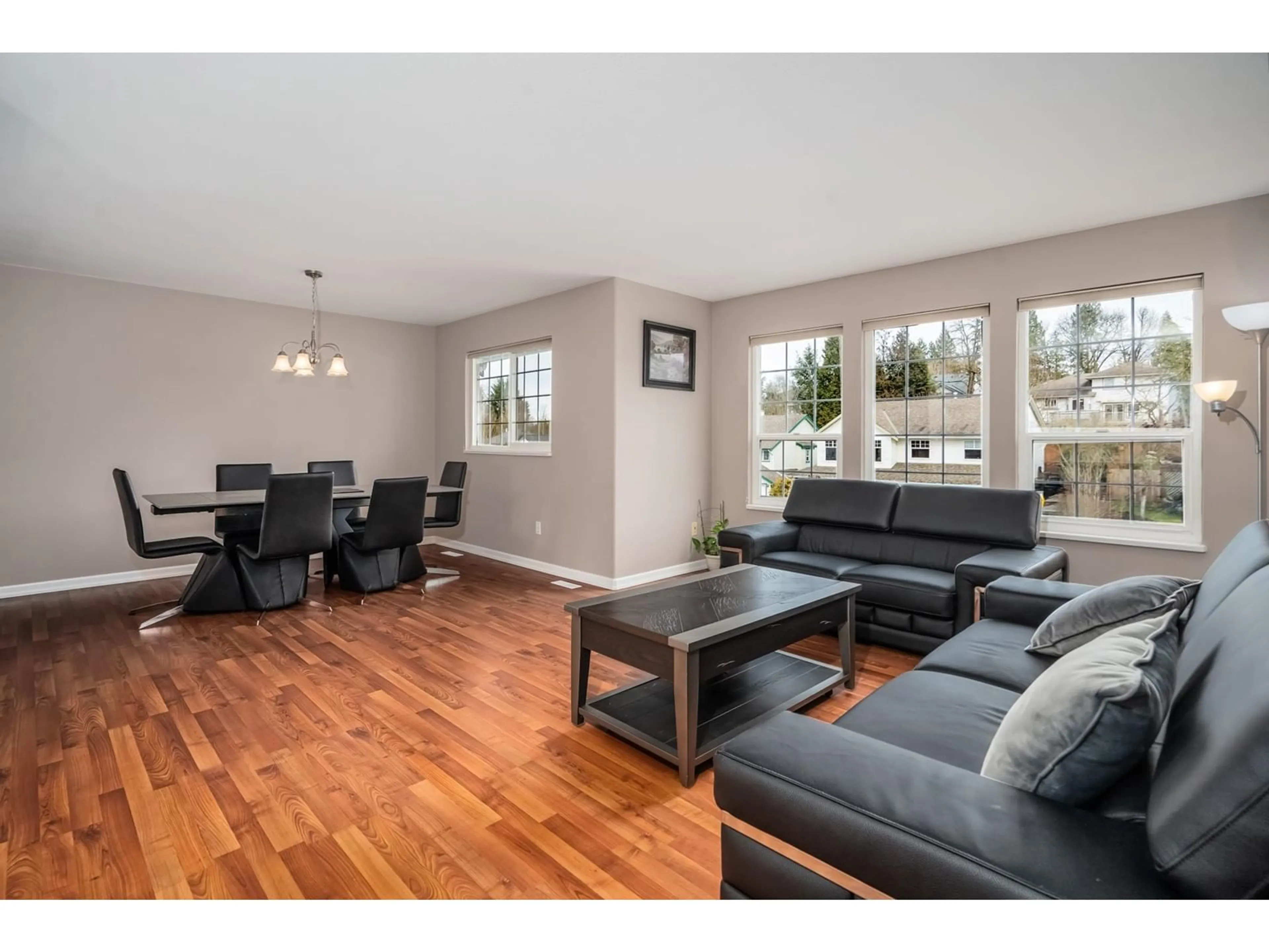 Living room, wood floors for 3743 LATIMER STREET, Abbotsford British Columbia V2S7K3