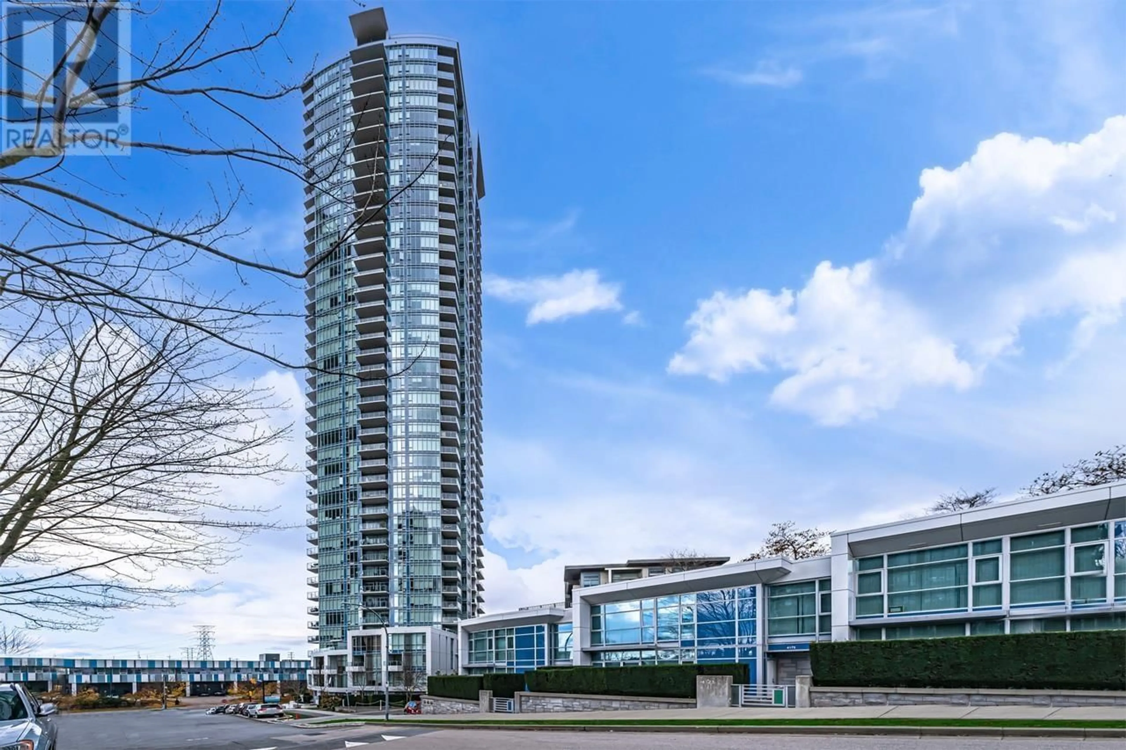 A pic from exterior of the house or condo, the front or back of building for 1707 1788 GILMORE AVENUE, Burnaby British Columbia V5C0L5