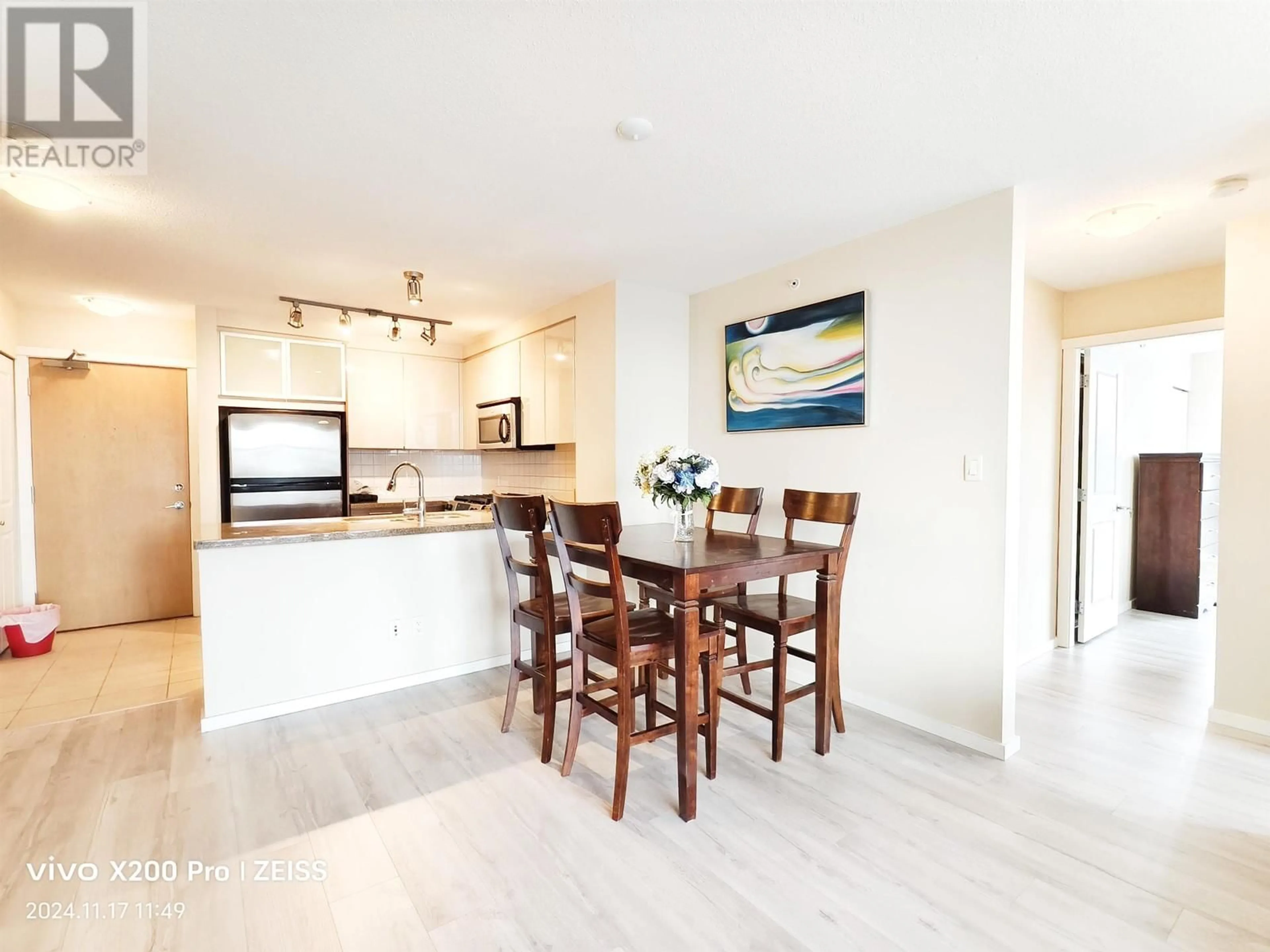 Open concept kitchen for 1203 2289 YUKON CRESCENT, Burnaby British Columbia V5C0B2