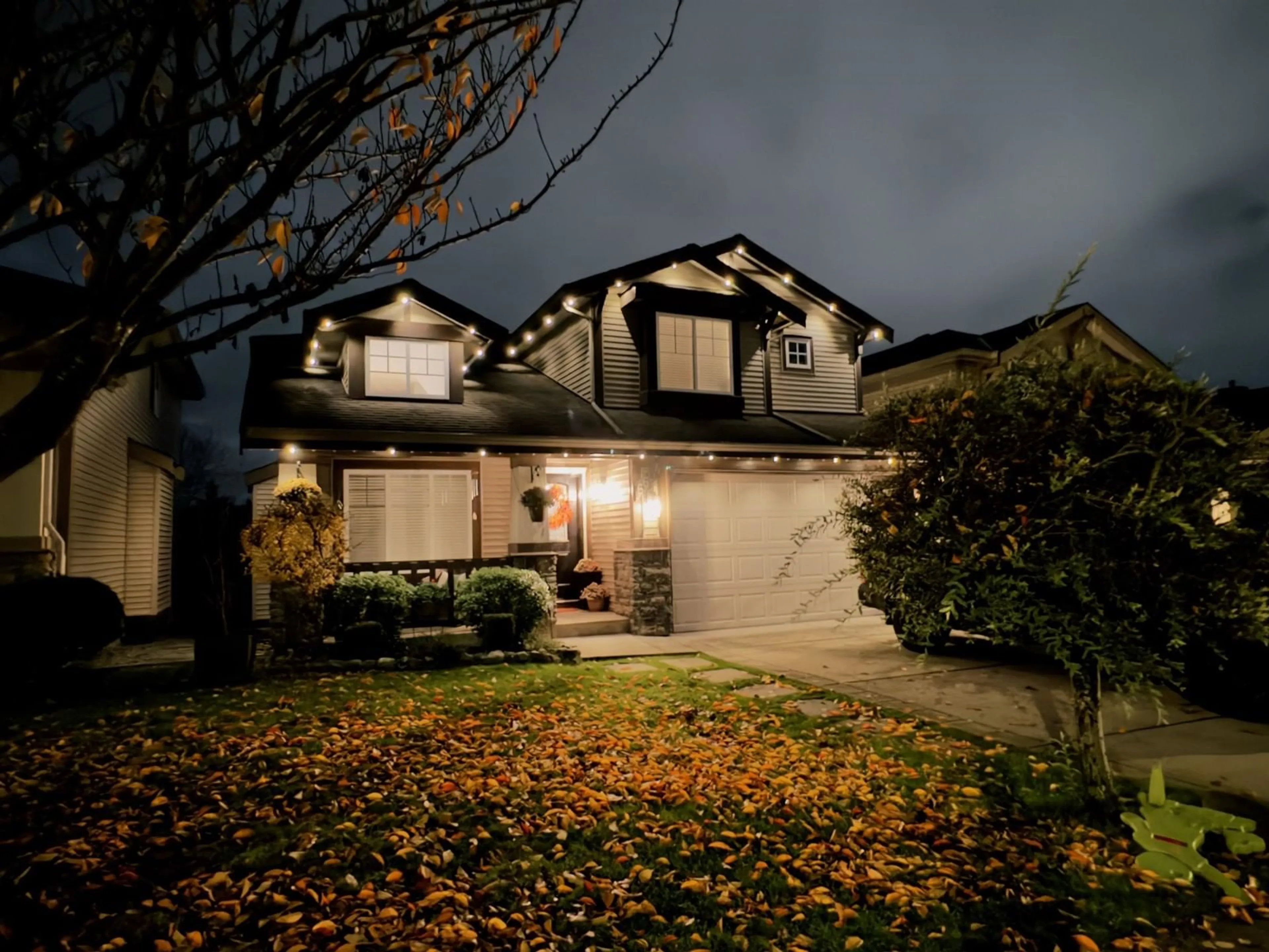 Frontside or backside of a home, cottage for 6604 207 STREET, Langley British Columbia V2Y2Y5