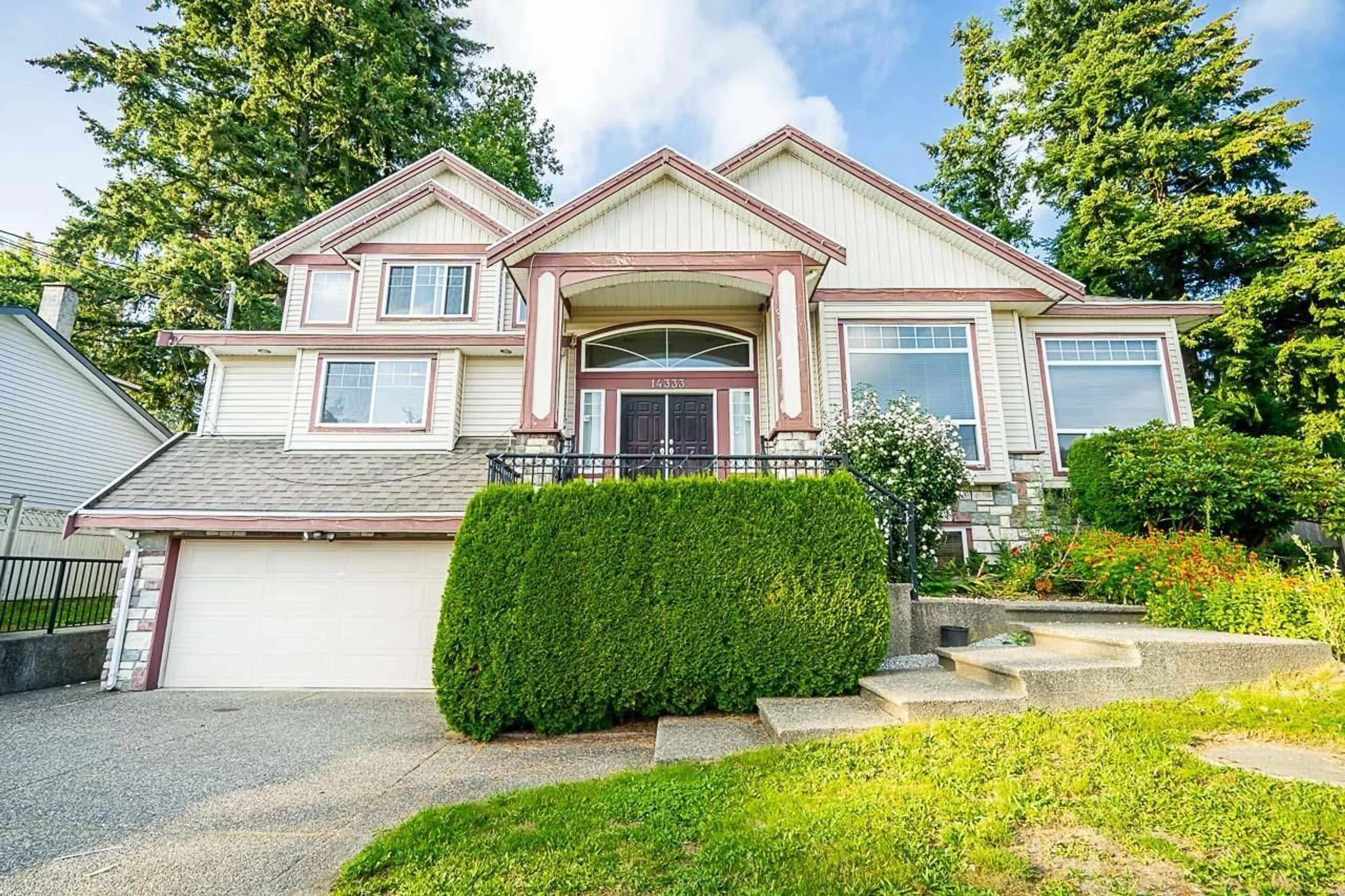 Frontside or backside of a home, the street view for 14333 68 AVENUE, Surrey British Columbia V3W2H5