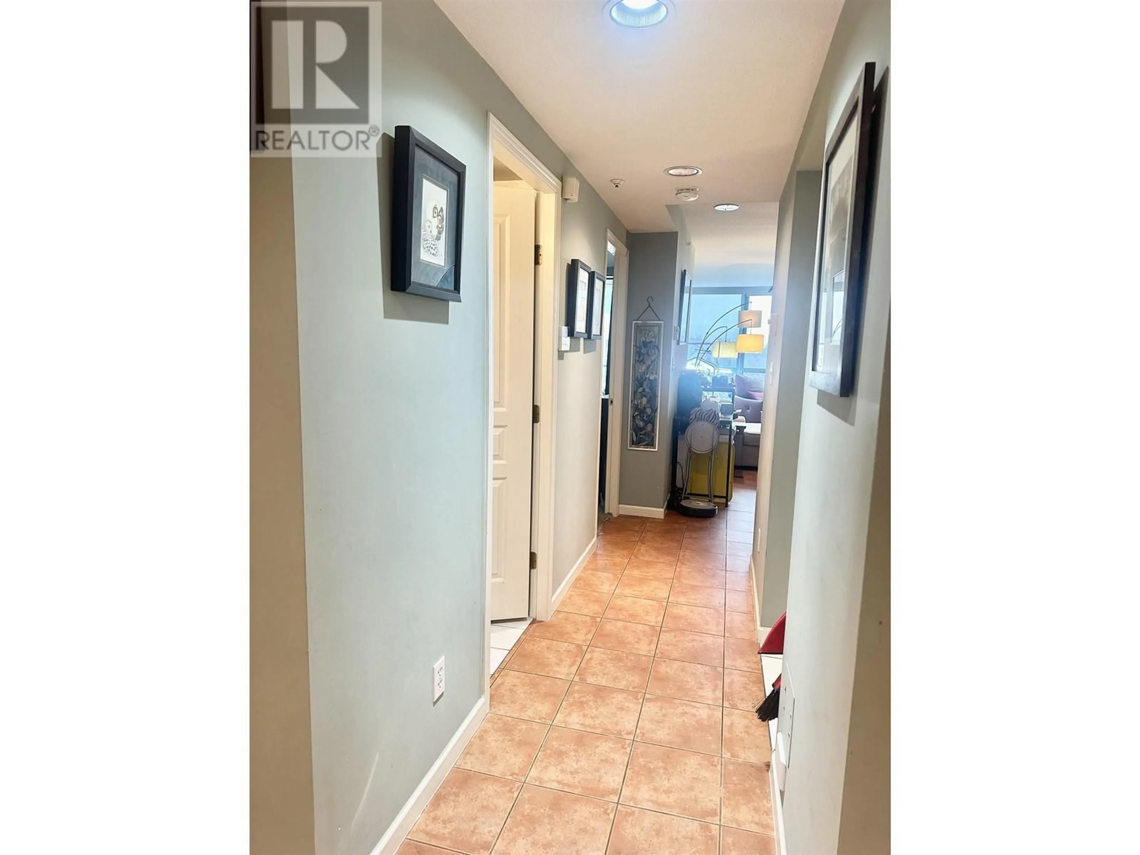Unknown for 1605 - 3071 GLEN DRIVE, Coquitlam British Columbia V3B7R1