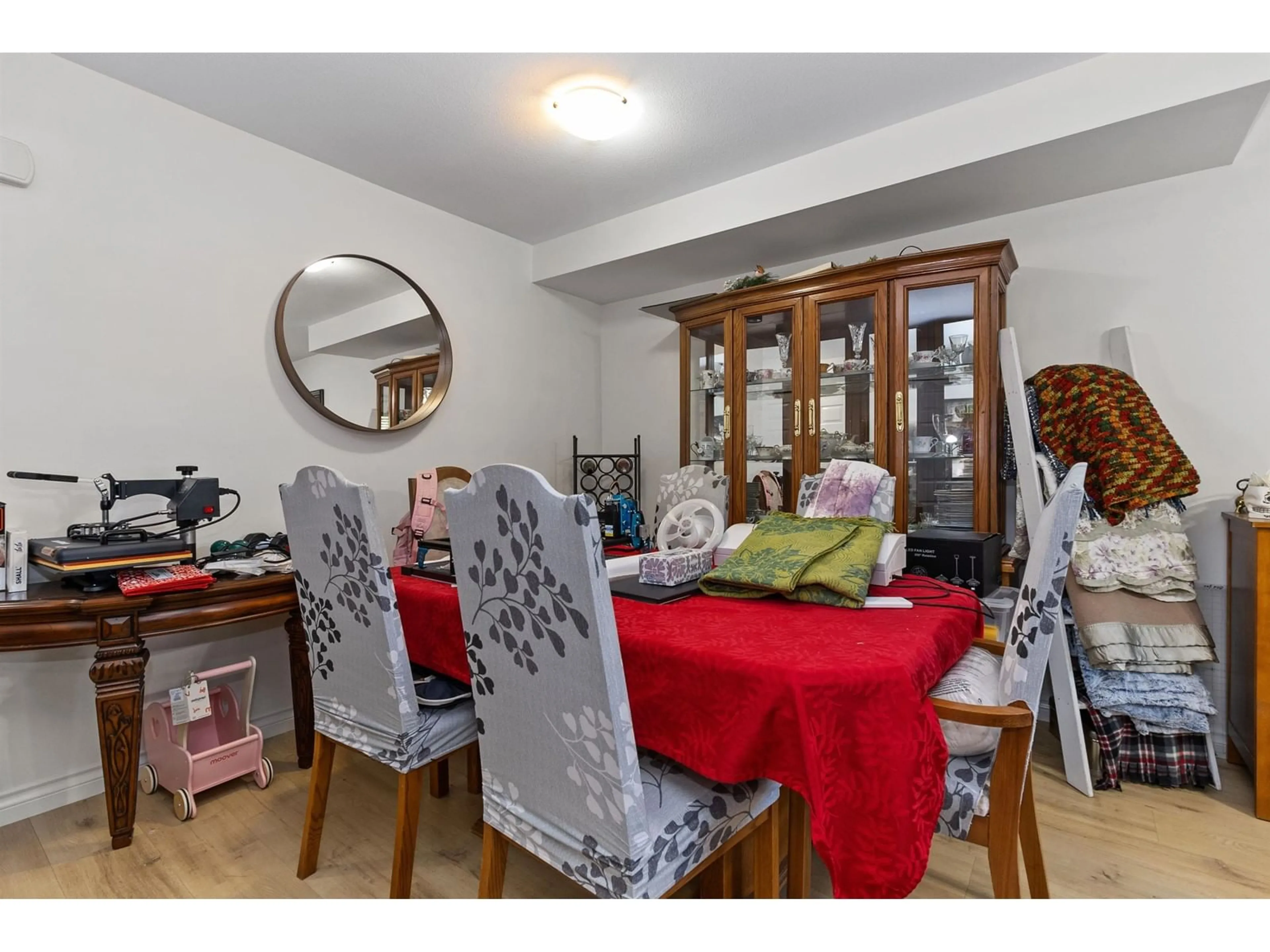 Dining room, cottage for 203 30461 BLUERIDGE DRIVE, Abbotsford British Columbia V2T0B1