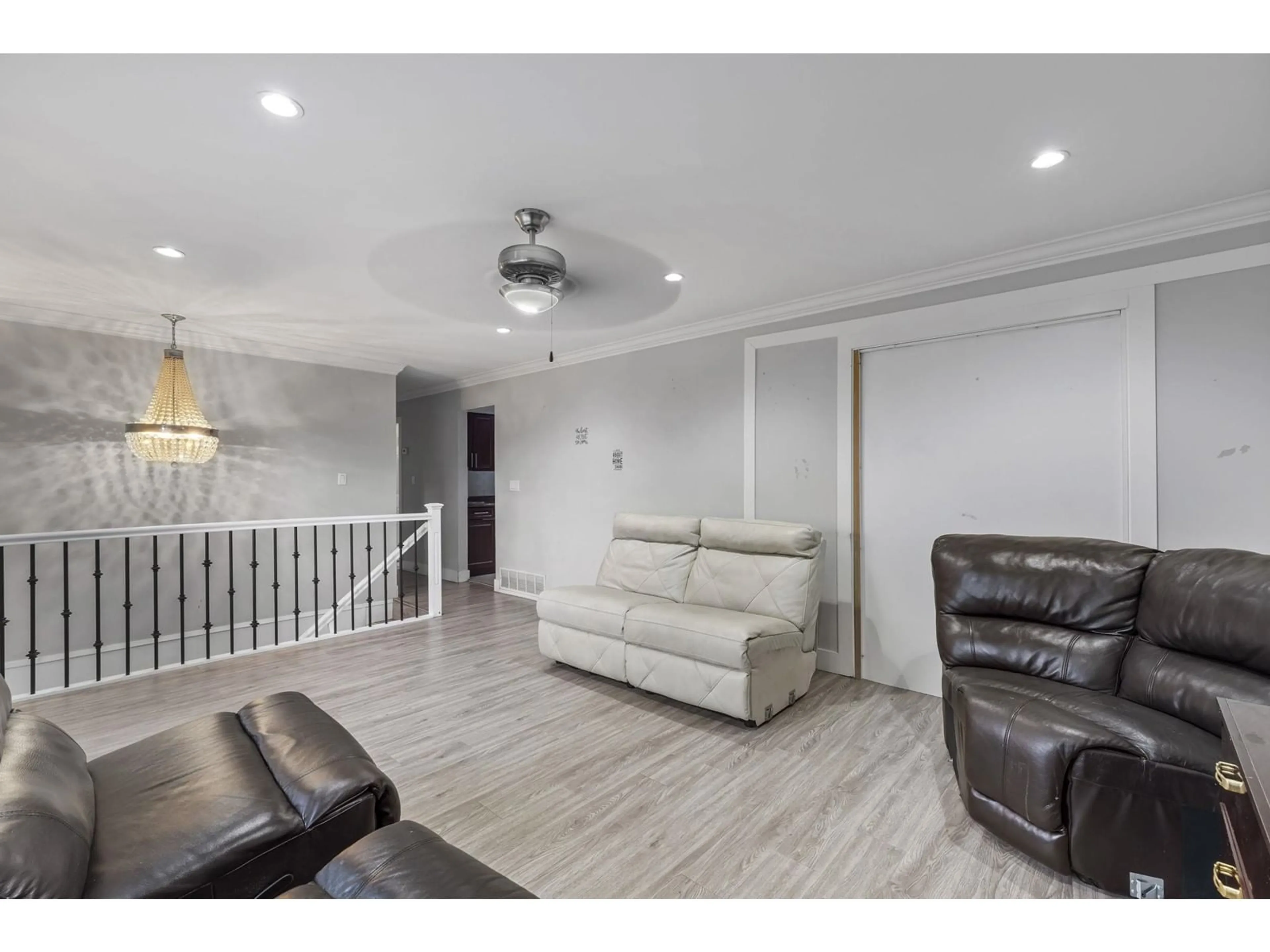 Living room, wood floors for 9530 119A STREET, Delta British Columbia V4C6P2